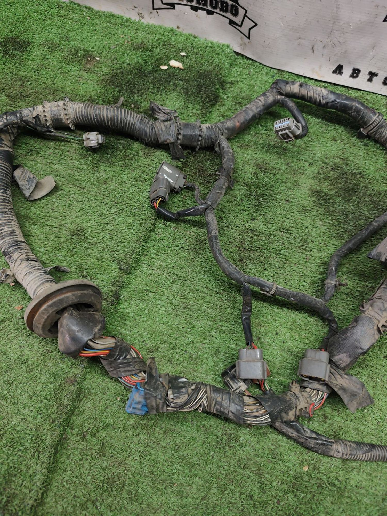 https://ycs.partsauto.market/partsauto-images/thmbs/userImages/cca1856e256b5441544f9aba03b424a6/part/ac941b19-14d4-4390-939a-4766d782e2e6_1780114601495.jpg