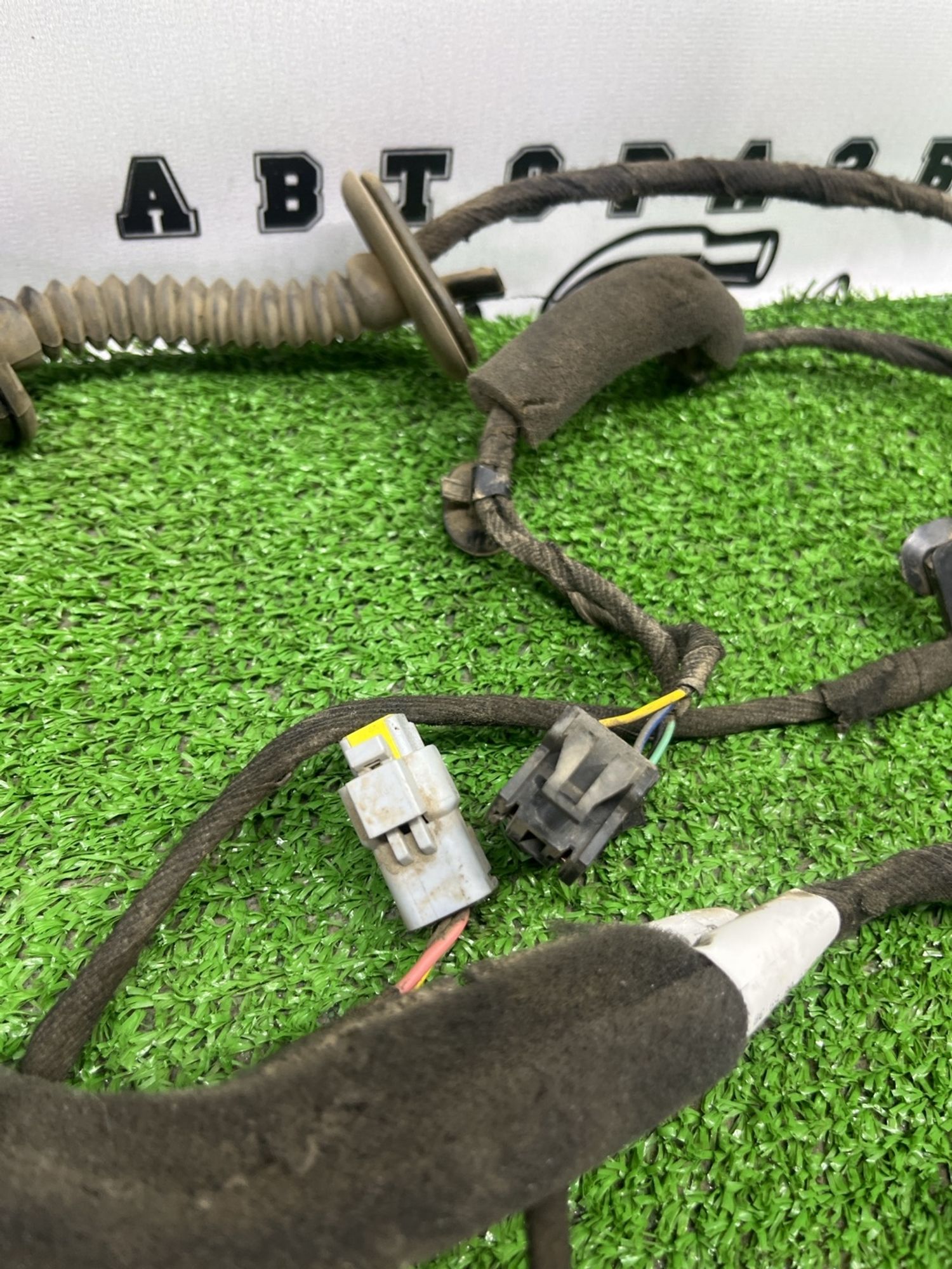https://ycs.partsauto.market/partsauto-images/thmbs/userImages/cca1856e256b5441544f9aba03b424a6/part/ad594d62-c32b-4171-9b35-9c85ccabf4e2_1781086343271.jpg