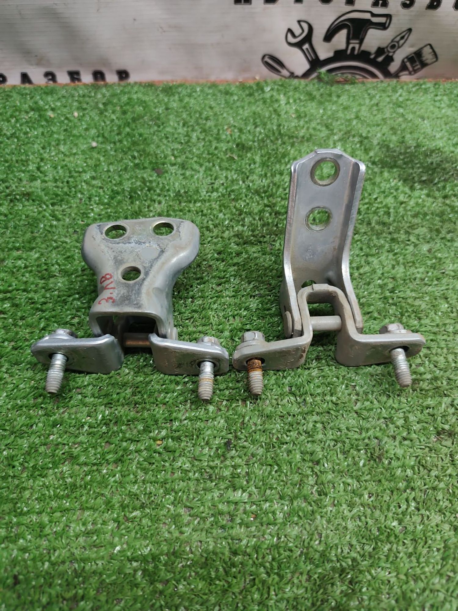 https://ycs.partsauto.market/partsauto-images/thmbs/userImages/cca1856e256b5441544f9aba03b424a6/part/adb1e389-5a12-42d1-bd49-841ee3f8e742_1779866046975.jpg