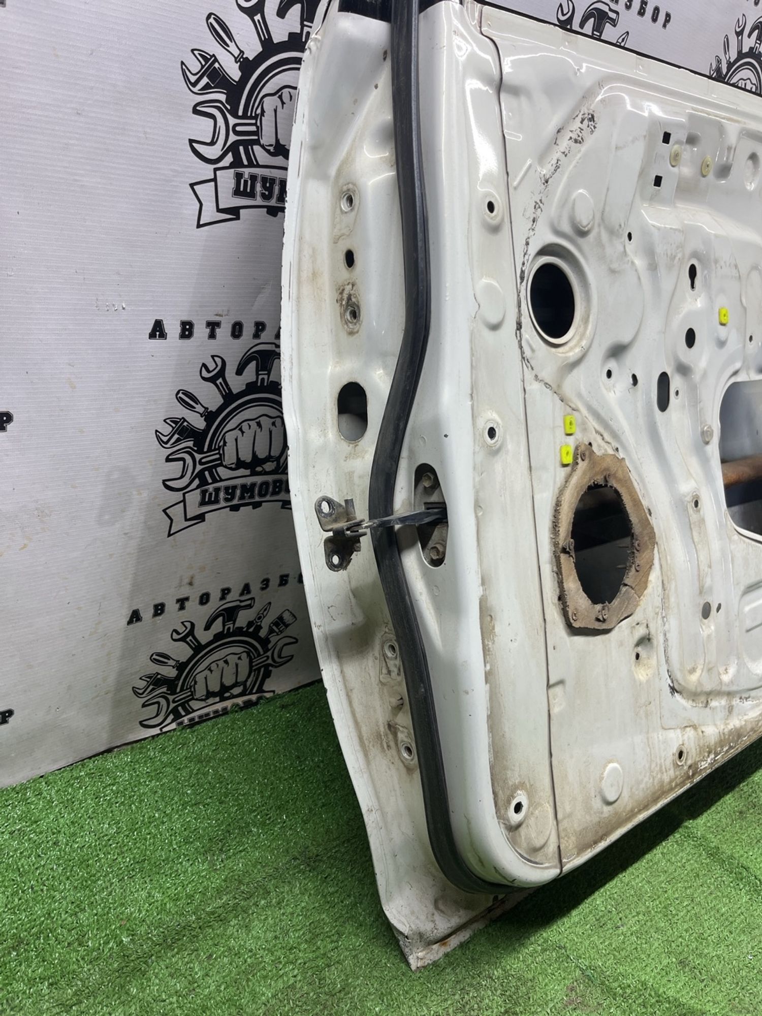 https://ycs.partsauto.market/partsauto-images/thmbs/userImages/cca1856e256b5441544f9aba03b424a6/part/af028fda-6d67-4f29-9c6e-74ff0f4af09c_1775123823711.jpg