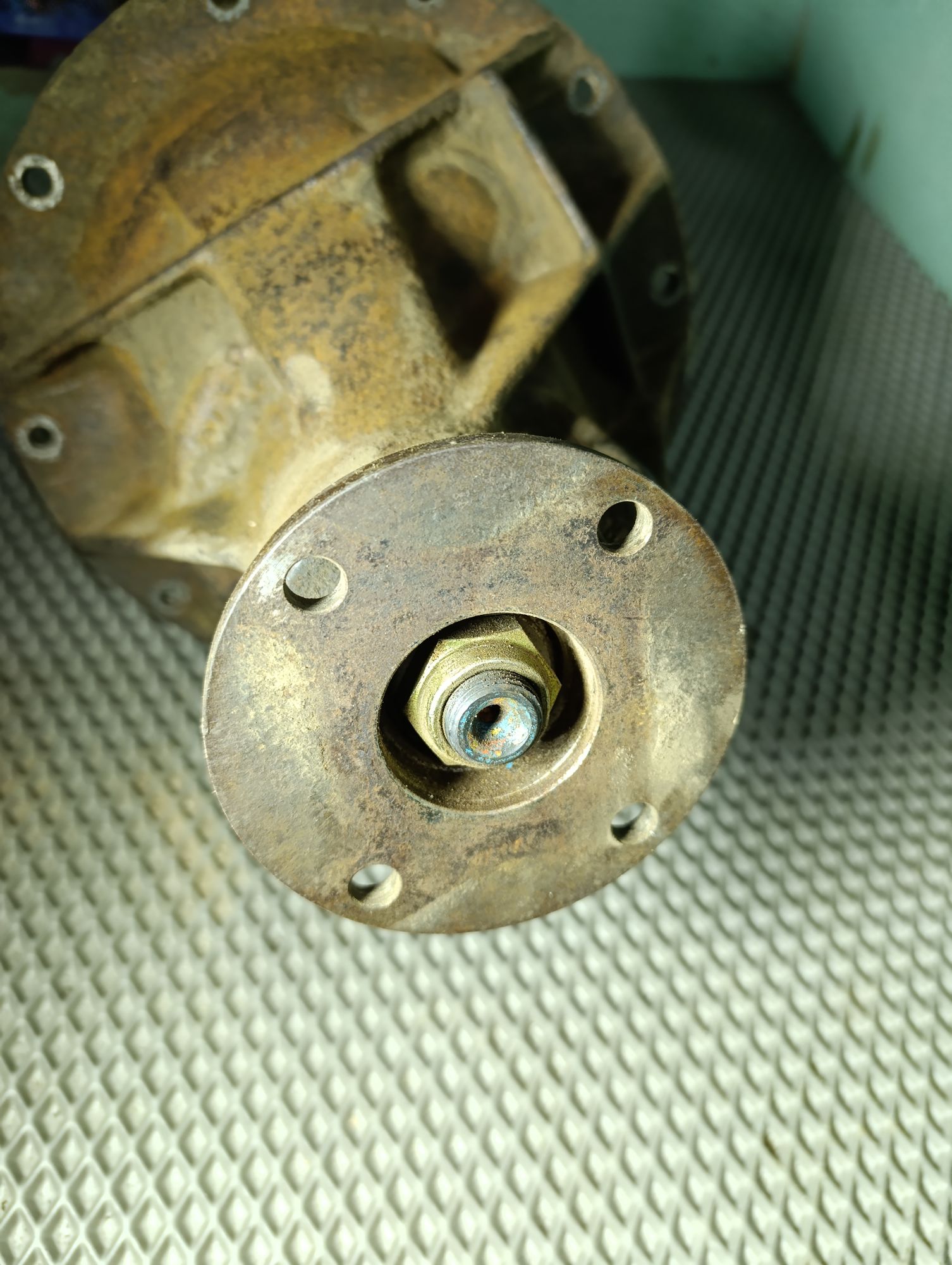 https://ycs.partsauto.market/partsauto-images/thmbs/userImages/cca1856e256b5441544f9aba03b424a6/part/afa10e7f-140a-41df-81fc-e817c3ff729a_1744296689350.jpg