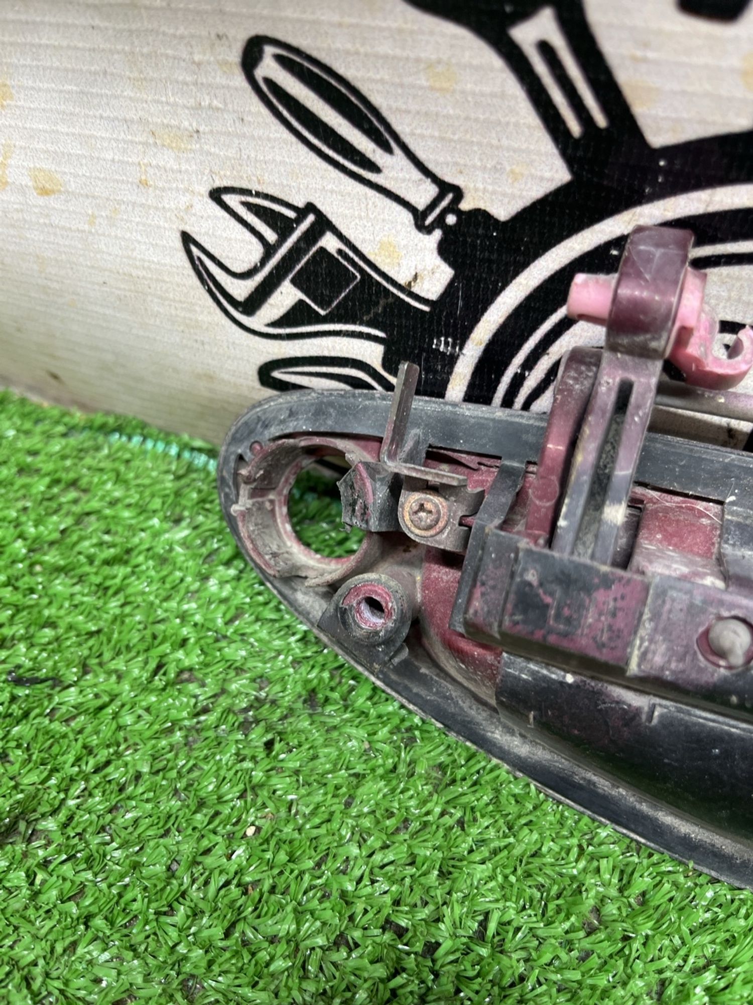 https://ycs.partsauto.market/partsauto-images/thmbs/userImages/cca1856e256b5441544f9aba03b424a6/part/b0c6080a-189a-44ff-9dbc-76eb7277c8b5_1778309416034.jpg