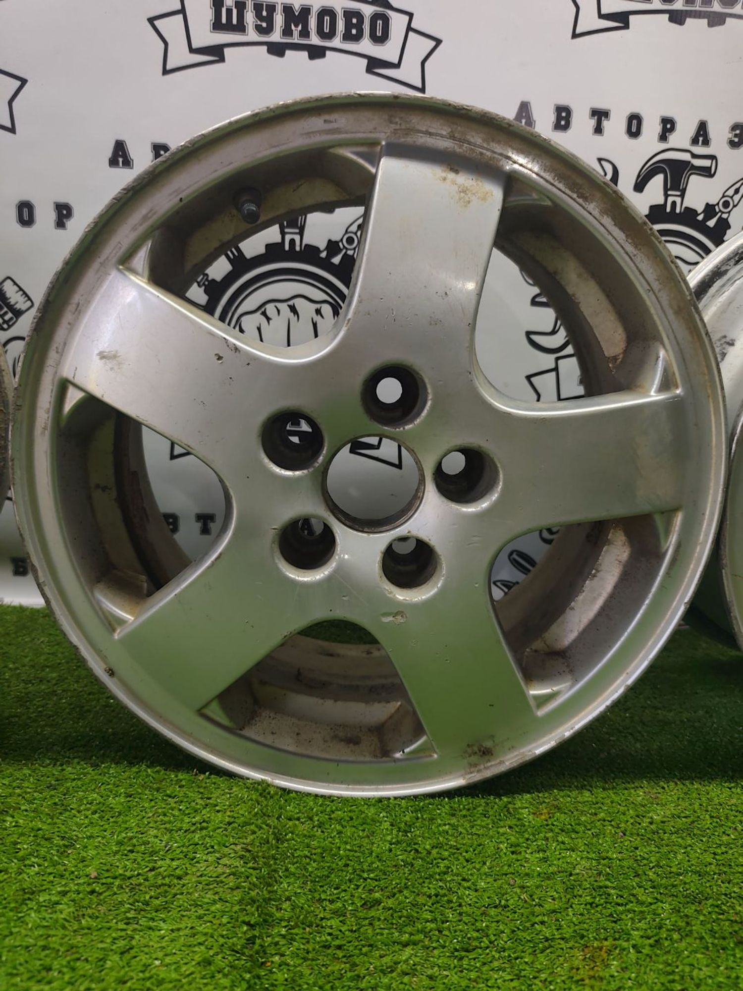 https://ycs.partsauto.market/partsauto-images/thmbs/userImages/cca1856e256b5441544f9aba03b424a6/part/b14b5901-144f-439b-a3e5-1501519f658a_1783680160619.jpg