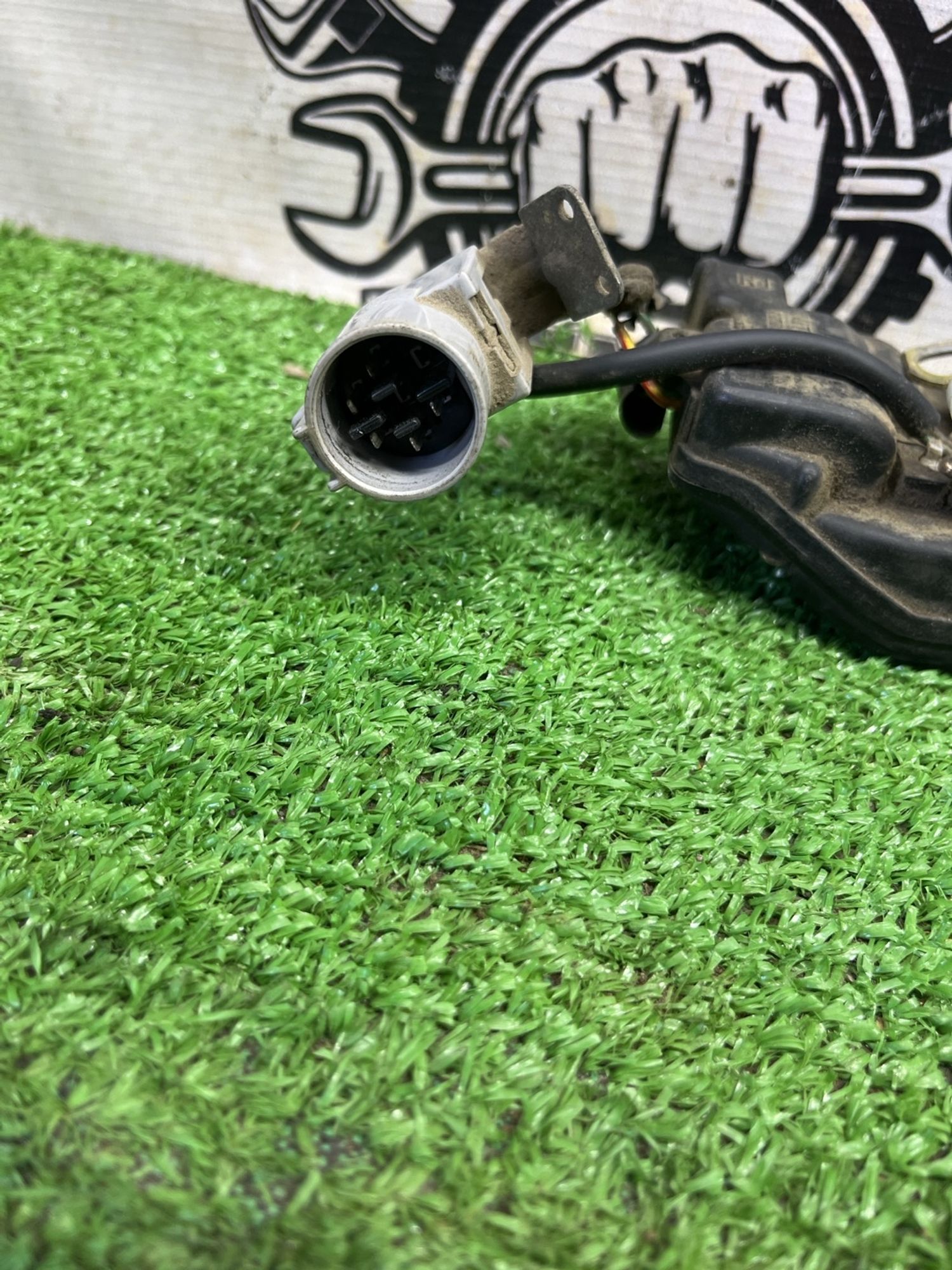https://ycs.partsauto.market/partsauto-images/thmbs/userImages/cca1856e256b5441544f9aba03b424a6/part/b205d04a-d95b-44ca-935a-77c4cbb409b1_1774346371738.jpg