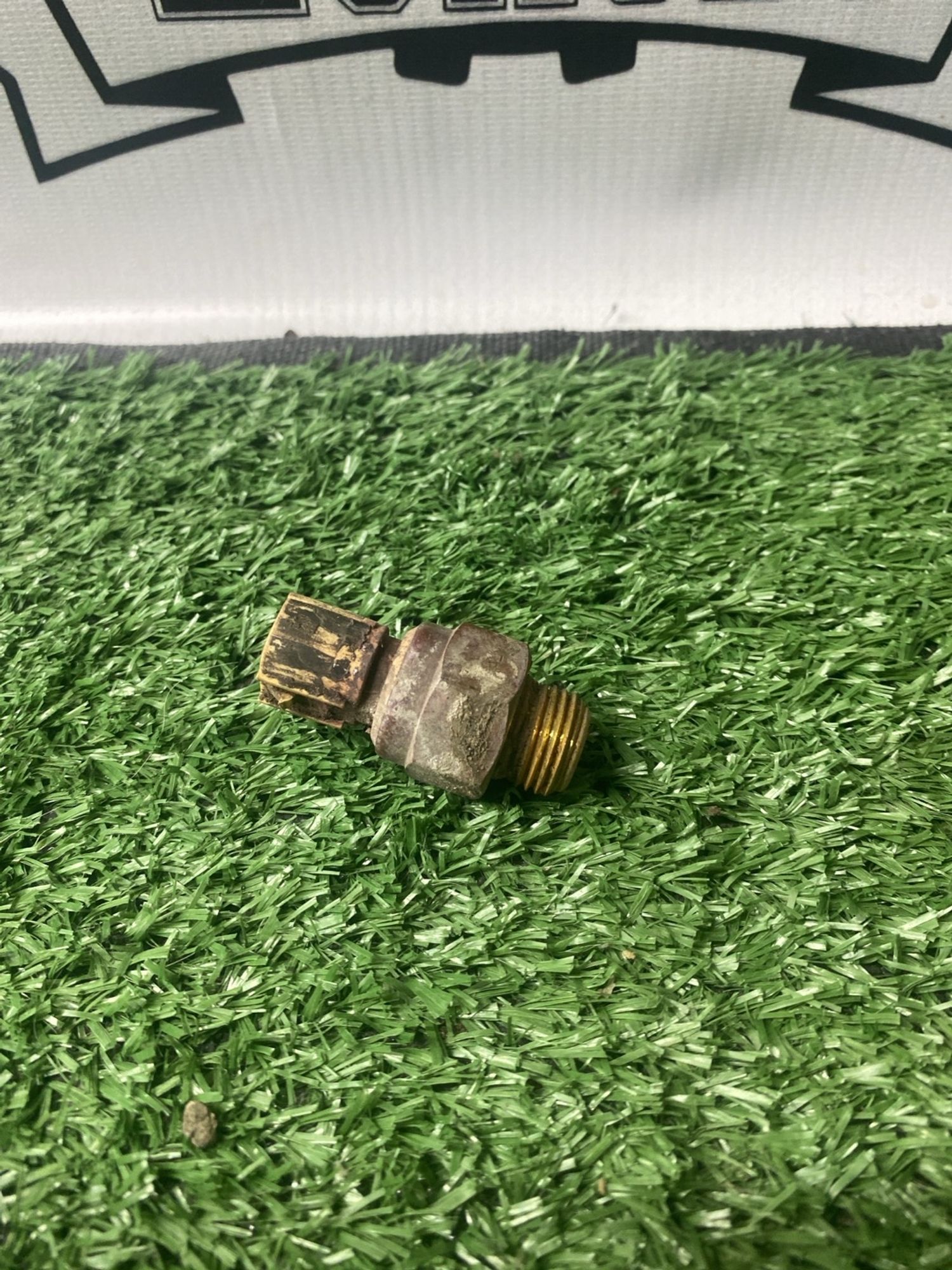 https://ycs.partsauto.market/partsauto-images/thmbs/userImages/cca1856e256b5441544f9aba03b424a6/part/b22e919a-1b98-42ee-8a81-198888e28a27_1781865894288.jpg
