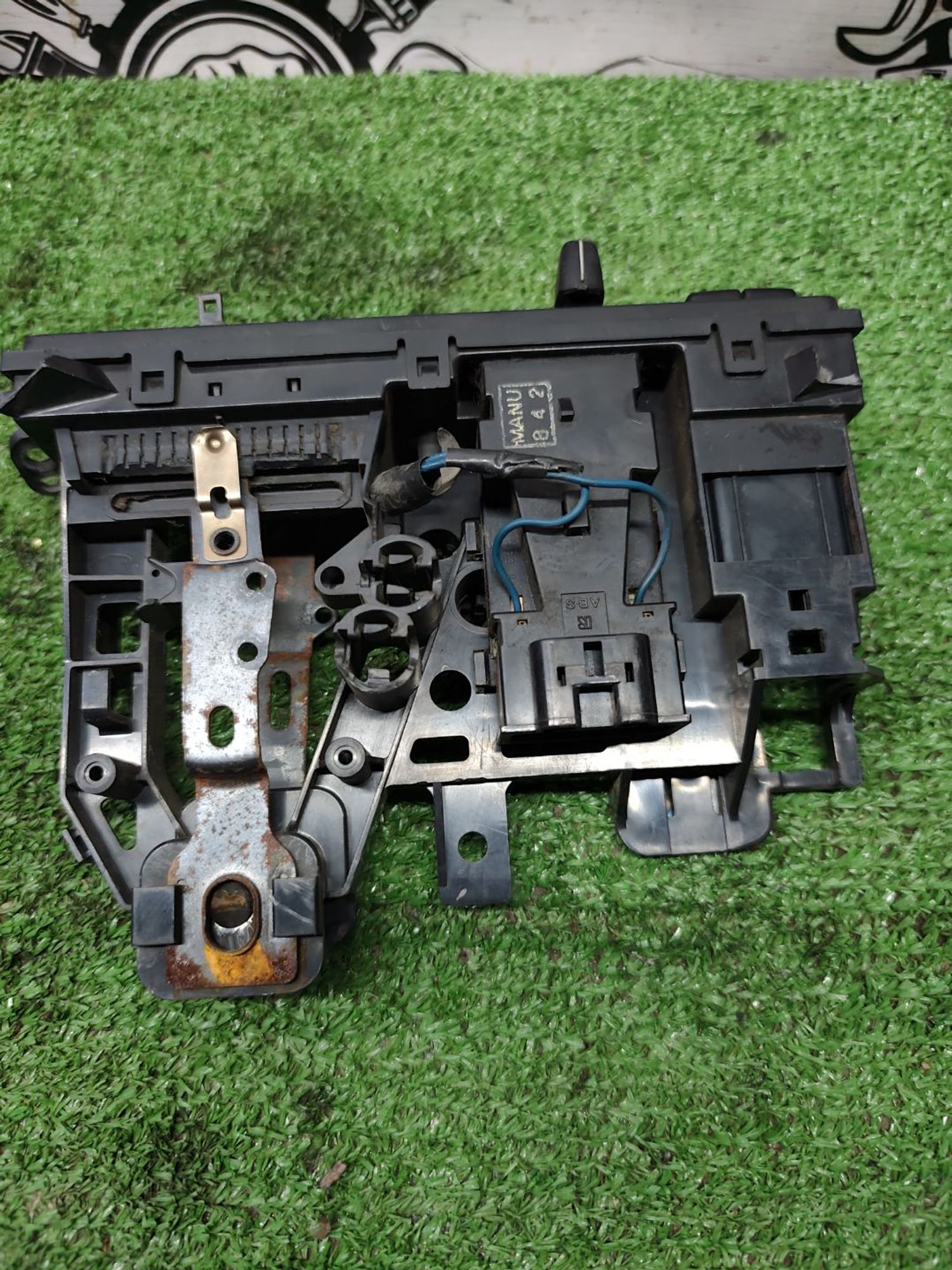 https://ycs.partsauto.market/partsauto-images/thmbs/userImages/cca1856e256b5441544f9aba03b424a6/part/b3334925-e086-40f7-b934-a477022d8e84_1780398247531.jpg