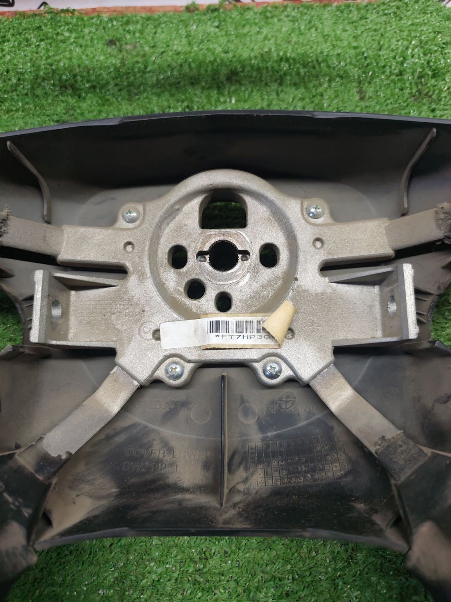 https://ycs.partsauto.market/partsauto-images/thmbs/userImages/cca1856e256b5441544f9aba03b424a6/part/b4ca9834-fb3a-4d3c-a55d-db07d763b4f6_1787221215144.jpg