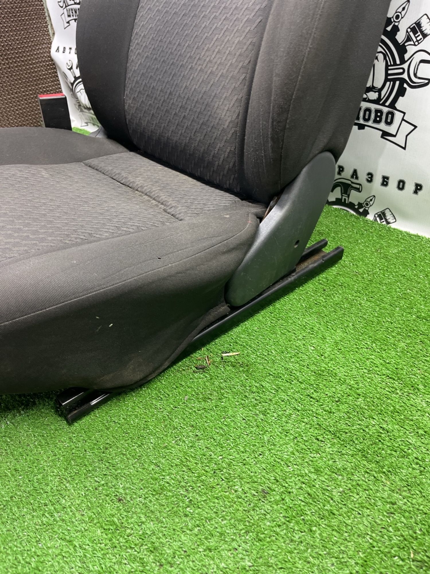 https://ycs.partsauto.market/partsauto-images/thmbs/userImages/cca1856e256b5441544f9aba03b424a6/part/b4d30fde-666d-4298-9cc8-e9f7d4c5f4e3_1783159571163.jpg
