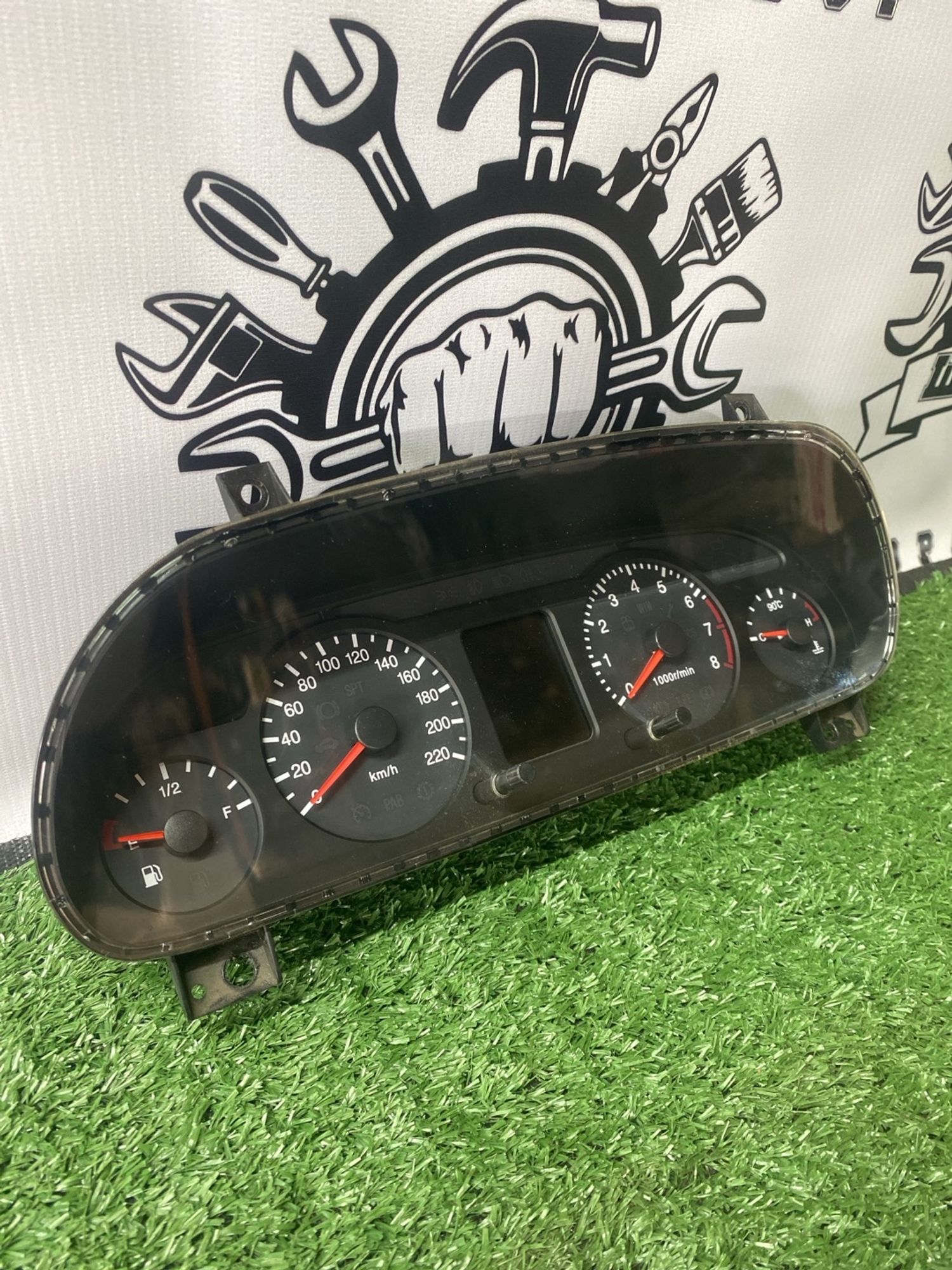https://ycs.partsauto.market/partsauto-images/thmbs/userImages/cca1856e256b5441544f9aba03b424a6/part/b4e3edab-8336-404a-8812-6d100bcdc974_1781070007521.jpg