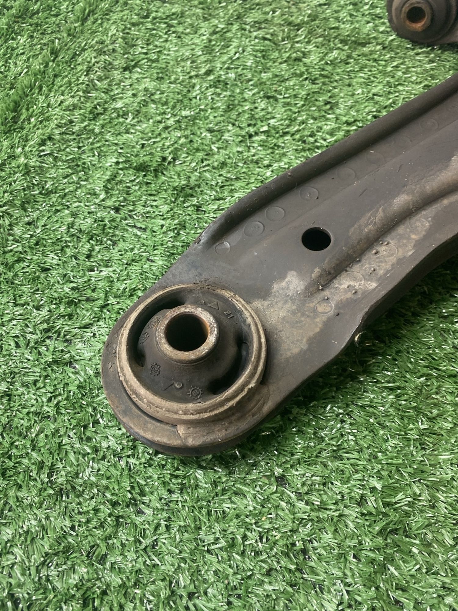 https://ycs.partsauto.market/partsauto-images/thmbs/userImages/cca1856e256b5441544f9aba03b424a6/part/b52a6d32-76e8-48b5-ae27-6c580debc9fd_1781074975368.jpg