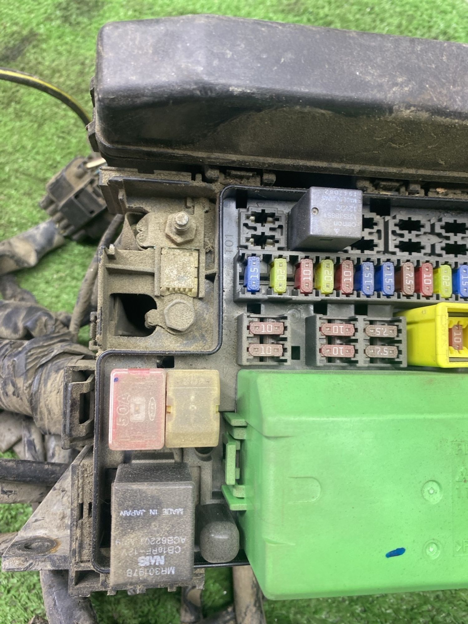 https://ycs.partsauto.market/partsauto-images/thmbs/userImages/cca1856e256b5441544f9aba03b424a6/part/b54b0ea9-618b-44c0-a9a0-1578ae7a32d2_1780216809863.jpg