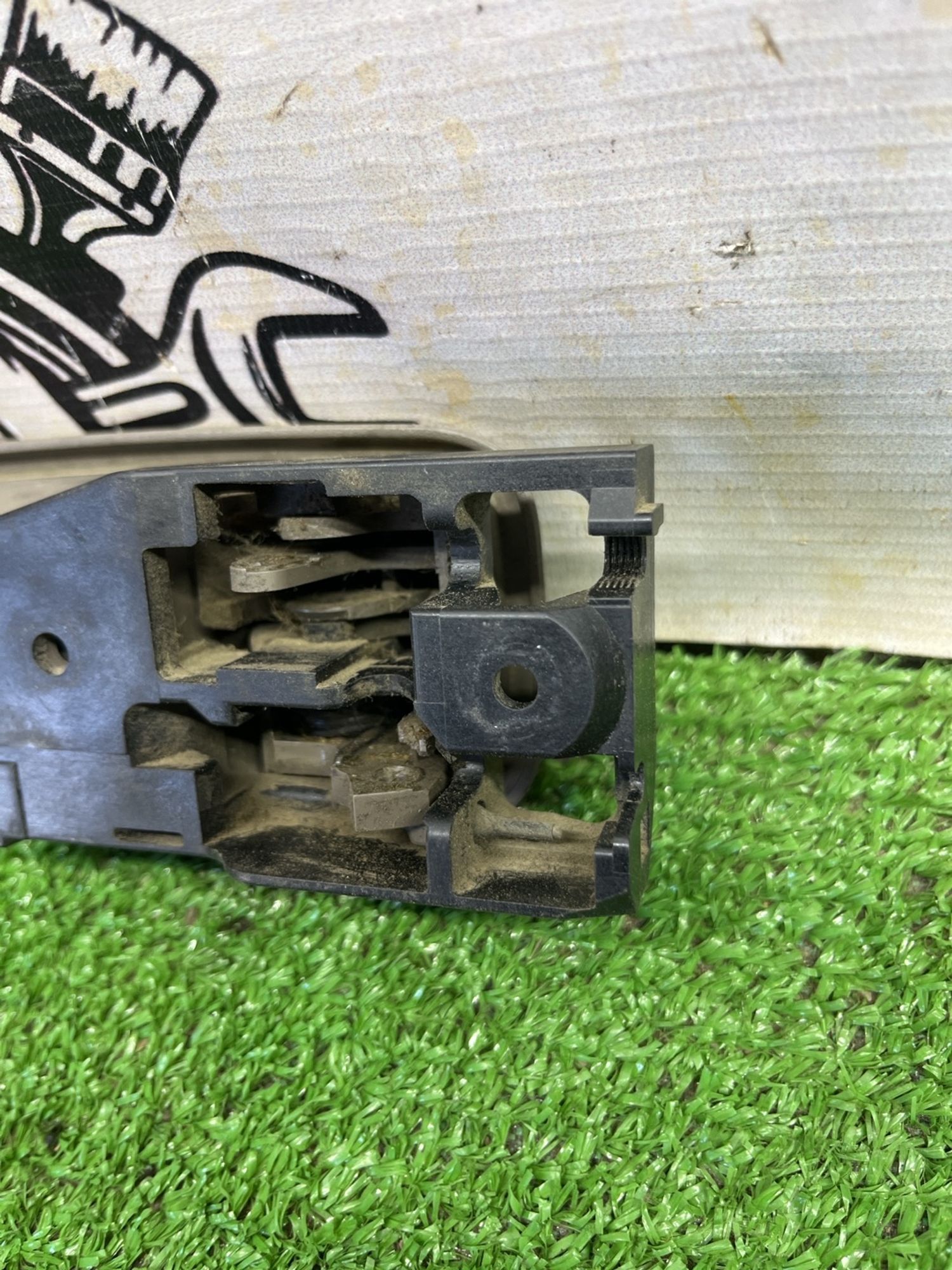 https://ycs.partsauto.market/partsauto-images/thmbs/userImages/cca1856e256b5441544f9aba03b424a6/part/b5cc0533-b1ec-4e43-bad7-d1fb86f0d27f_1775040199363.jpg