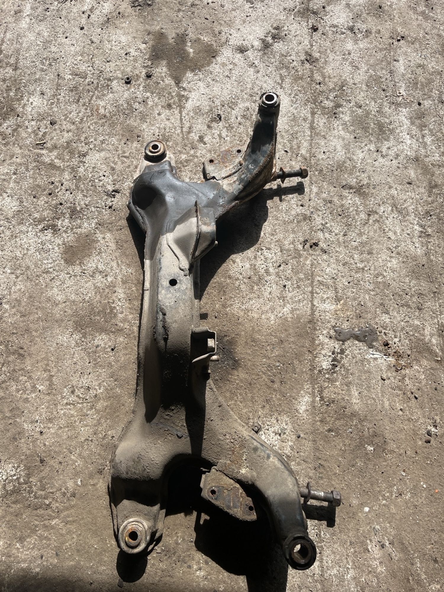 https://ycs.partsauto.market/partsauto-images/thmbs/userImages/cca1856e256b5441544f9aba03b424a6/part/b67ea27a-a8f7-41c9-9ace-cb6581004ede_1778734834354.jpg