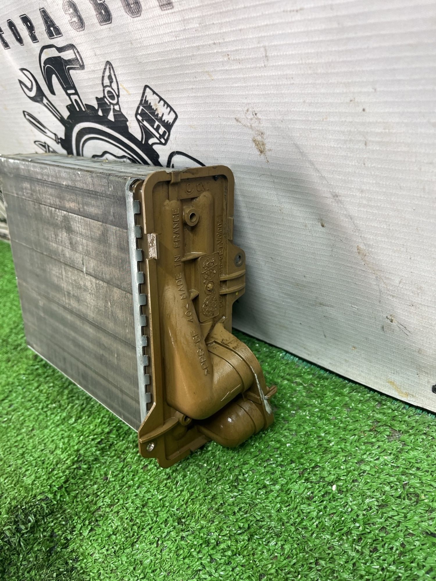 https://ycs.partsauto.market/partsauto-images/thmbs/userImages/cca1856e256b5441544f9aba03b424a6/part/b762c267-ca40-4308-83eb-942ac56833e4_1774856928352.jpg