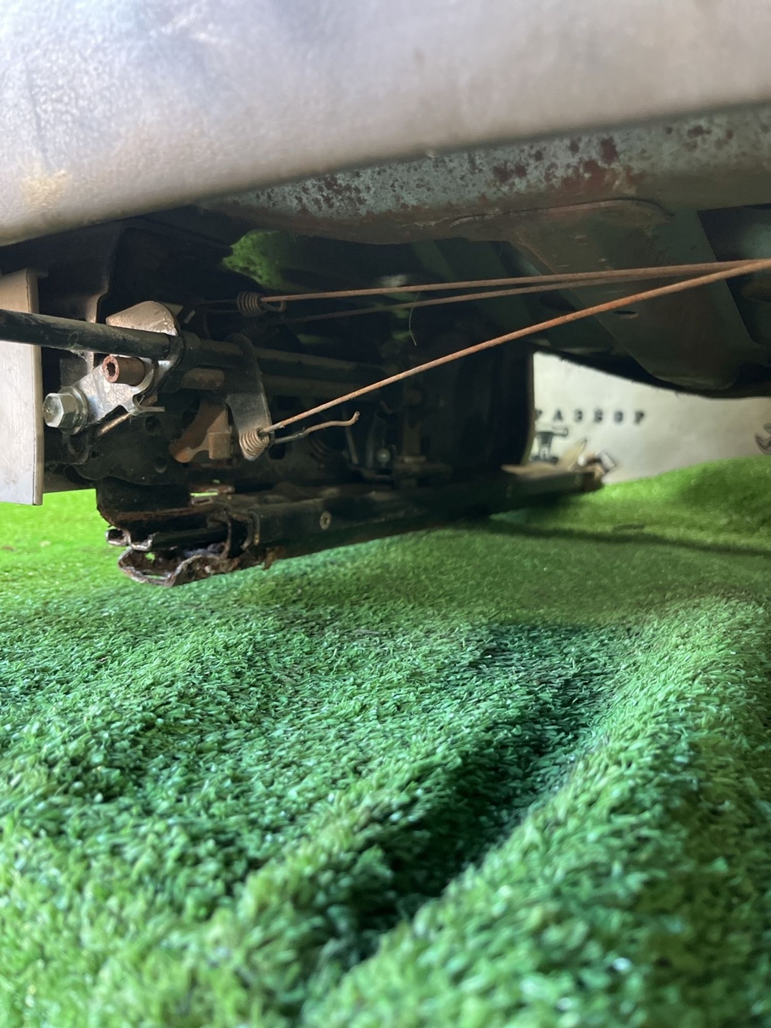 https://ycs.partsauto.market/partsauto-images/thmbs/userImages/cca1856e256b5441544f9aba03b424a6/part/b907769e-463c-42ea-8c9c-d8a69f150fb4_1775560184371.jpg