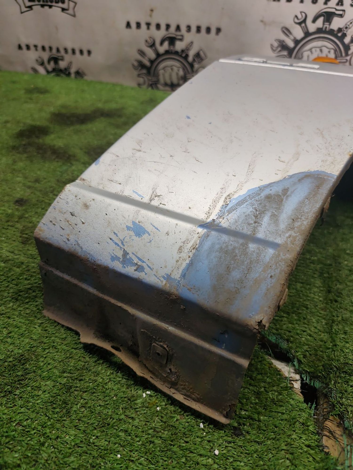 https://ycs.partsauto.market/partsauto-images/thmbs/userImages/cca1856e256b5441544f9aba03b424a6/part/ba1869e1-ede1-4f74-bd6b-a654b0a69a27_1780401129824.jpg