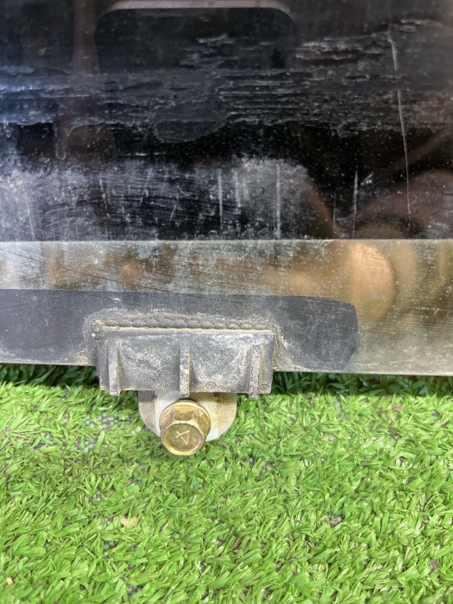 https://ycs.partsauto.market/partsauto-images/thmbs/userImages/cca1856e256b5441544f9aba03b424a6/part/ba73e660-f2ab-4ad8-a664-bcb3419b8fd0_1775047654727.jpg