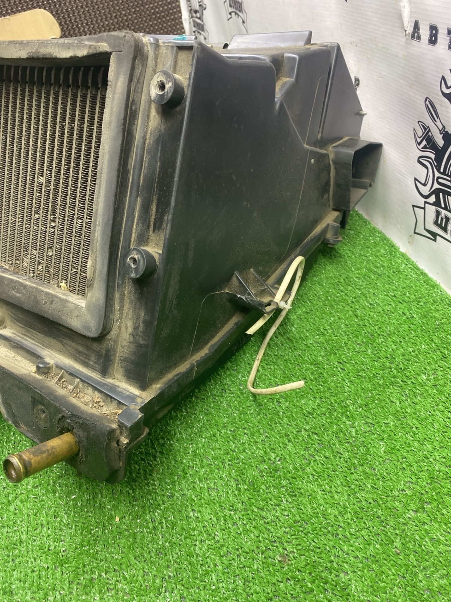 https://ycs.partsauto.market/partsauto-images/thmbs/userImages/cca1856e256b5441544f9aba03b424a6/part/bb75eb3c-452c-4cf0-9f67-9c642b52eaae_1780561815296.jpg