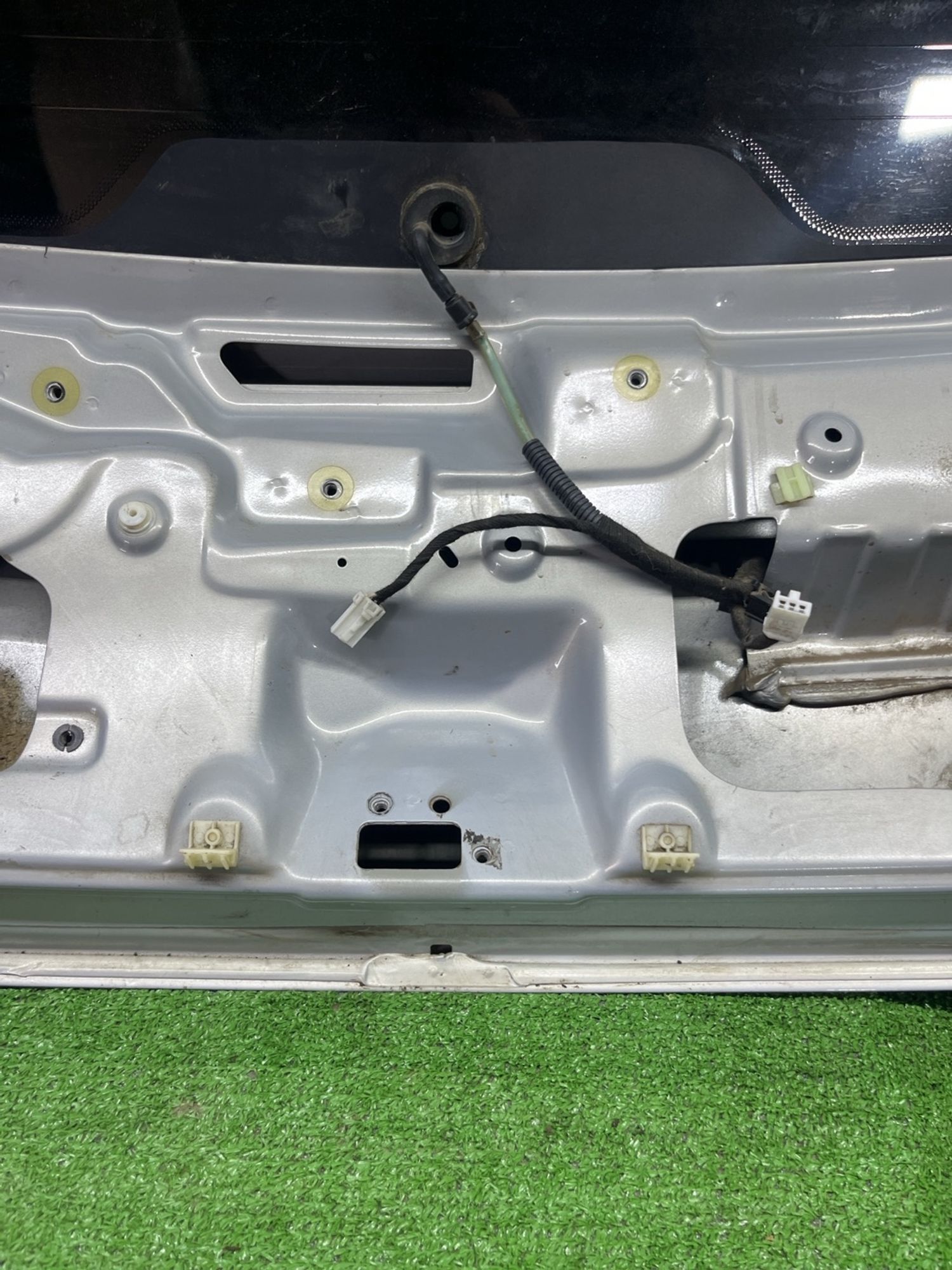 https://ycs.partsauto.market/partsauto-images/thmbs/userImages/cca1856e256b5441544f9aba03b424a6/part/bcbb4505-5c29-4656-998e-1c17f6505a38_1781087281481.jpg