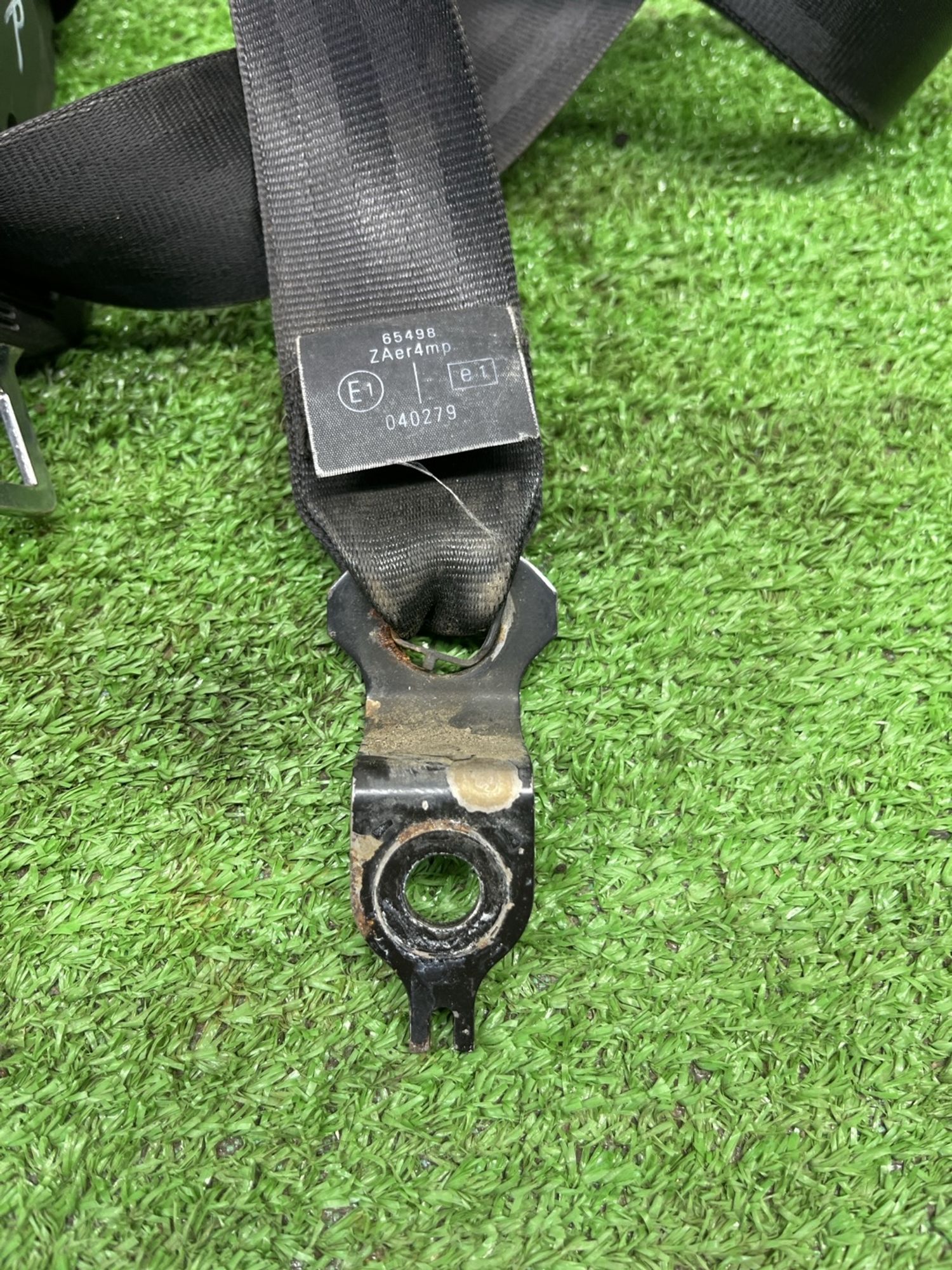 https://ycs.partsauto.market/partsauto-images/thmbs/userImages/cca1856e256b5441544f9aba03b424a6/part/bd79e5a7-efdf-4a38-a688-ee185e80d1e4_1777191490395.jpg