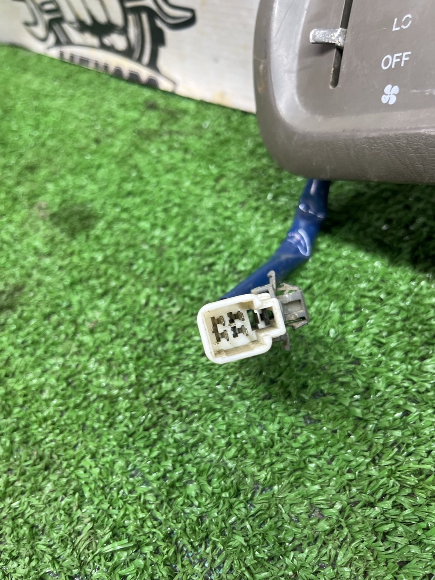 https://ycs.partsauto.market/partsauto-images/thmbs/userImages/cca1856e256b5441544f9aba03b424a6/part/bdd530bc-f19d-4faa-819d-3b22304e0556_1775378107946.jpg