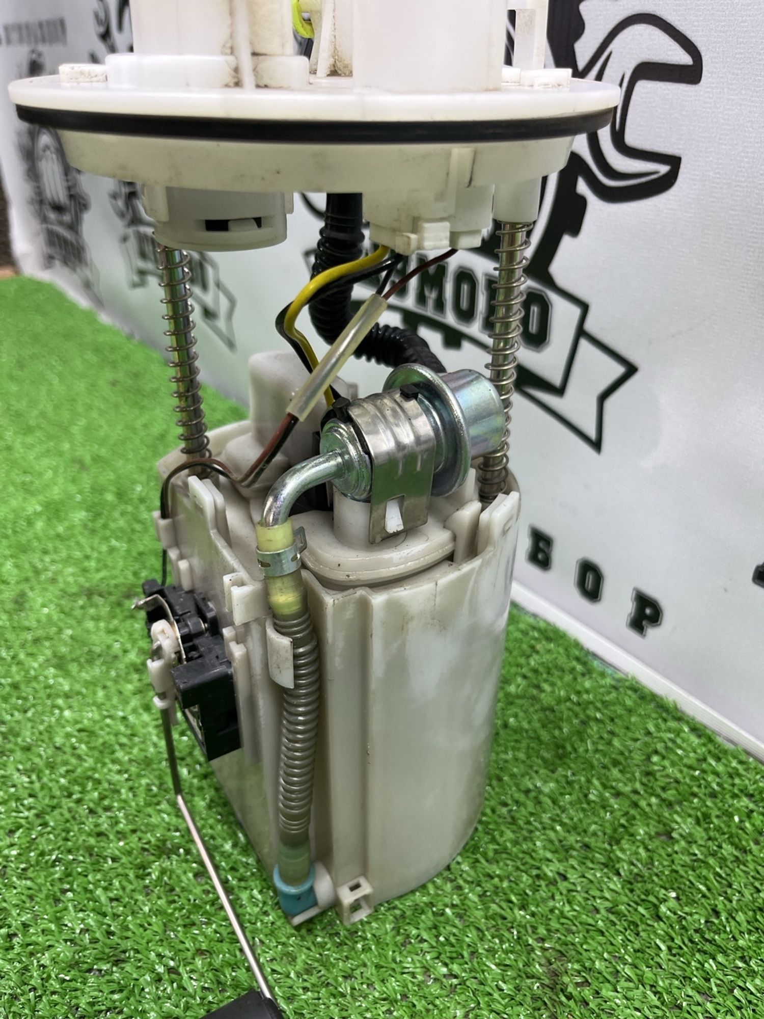 https://ycs.partsauto.market/partsauto-images/thmbs/userImages/cca1856e256b5441544f9aba03b424a6/part/be0aee2b-91cd-4978-b12e-ee1a462537e6_1782550829826.jpg