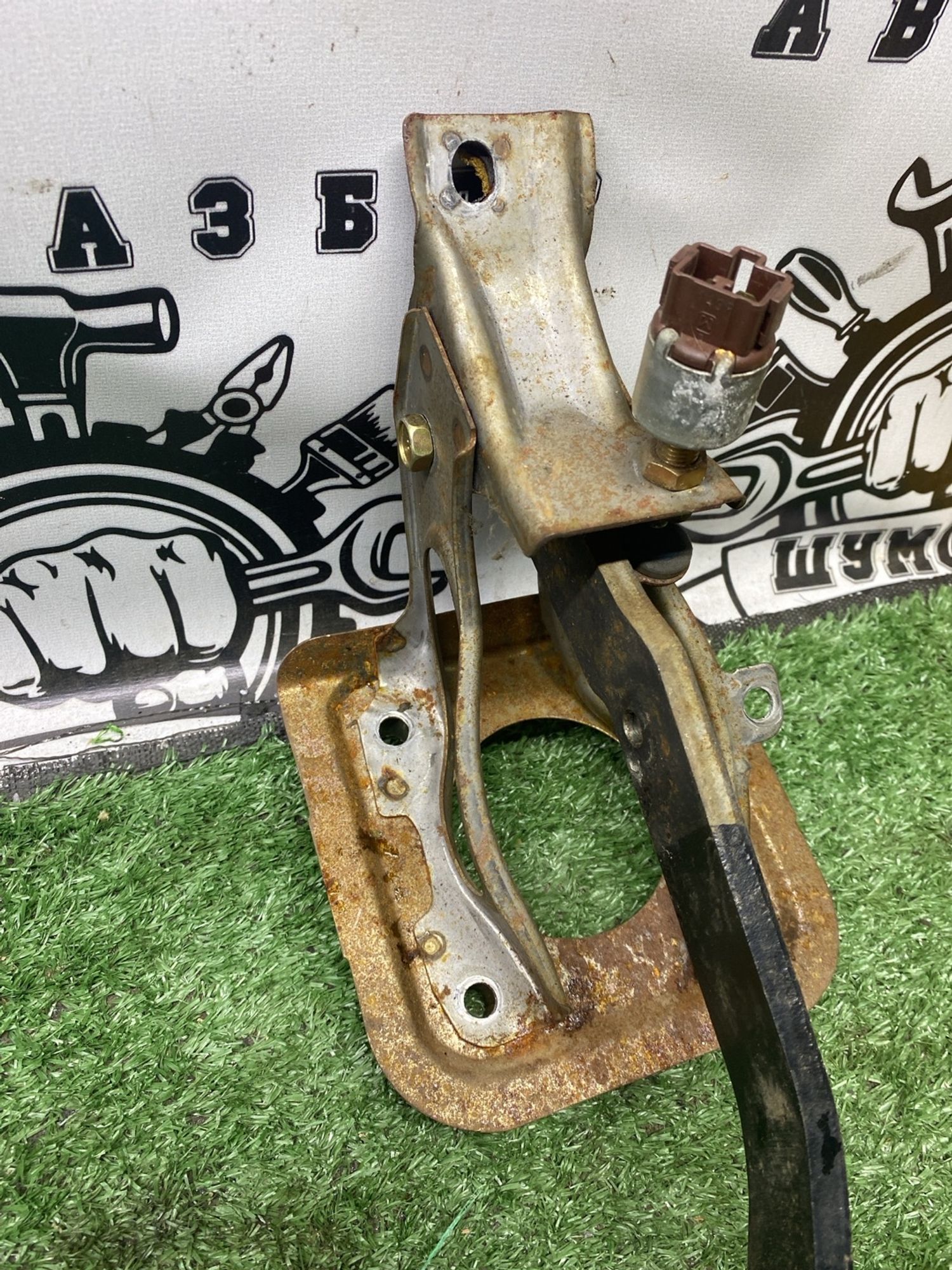 https://ycs.partsauto.market/partsauto-images/thmbs/userImages/cca1856e256b5441544f9aba03b424a6/part/be1c52b6-8ff6-4b84-ae49-84a4789146a2_1786962040543.jpg