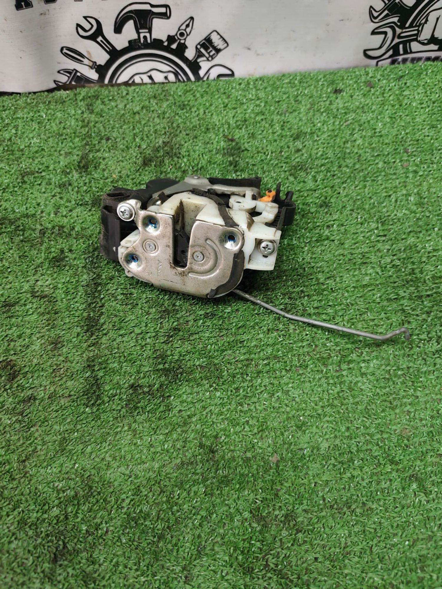 https://ycs.partsauto.market/partsauto-images/thmbs/userImages/cca1856e256b5441544f9aba03b424a6/part/be59bb2c-7f20-4592-a7fb-eece314f123c_1779260988598.jpg