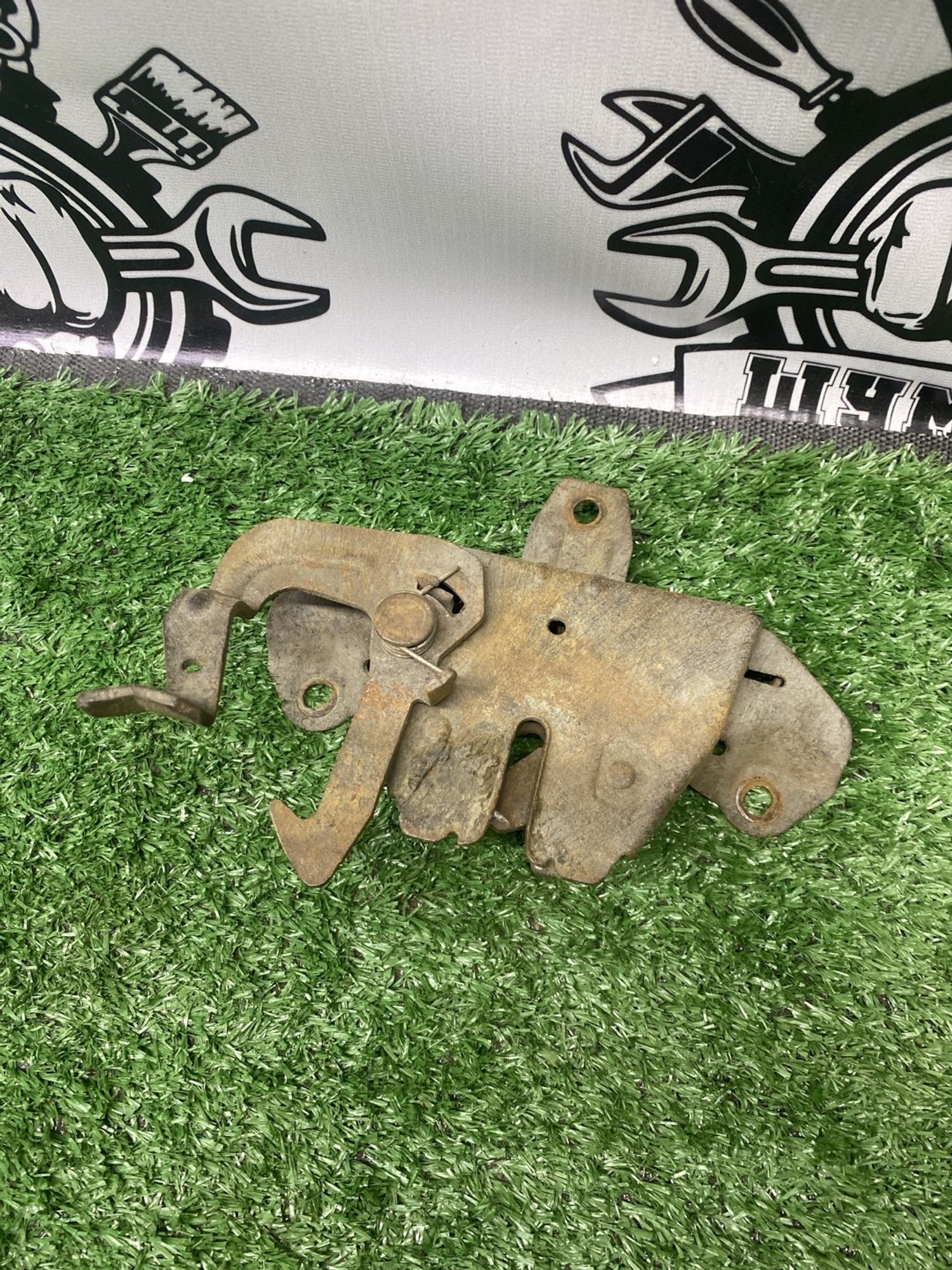 https://ycs.partsauto.market/partsauto-images/thmbs/userImages/cca1856e256b5441544f9aba03b424a6/part/be6e81f9-e7c3-4684-83cd-650b77cc272b_1782202782029.jpg