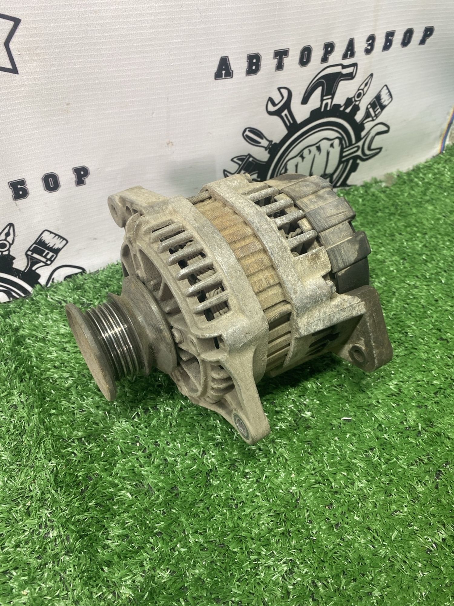 https://ycs.partsauto.market/partsauto-images/thmbs/userImages/cca1856e256b5441544f9aba03b424a6/part/bea32421-0565-4fc3-9c91-a3896125ab0e_1780474101283.jpg