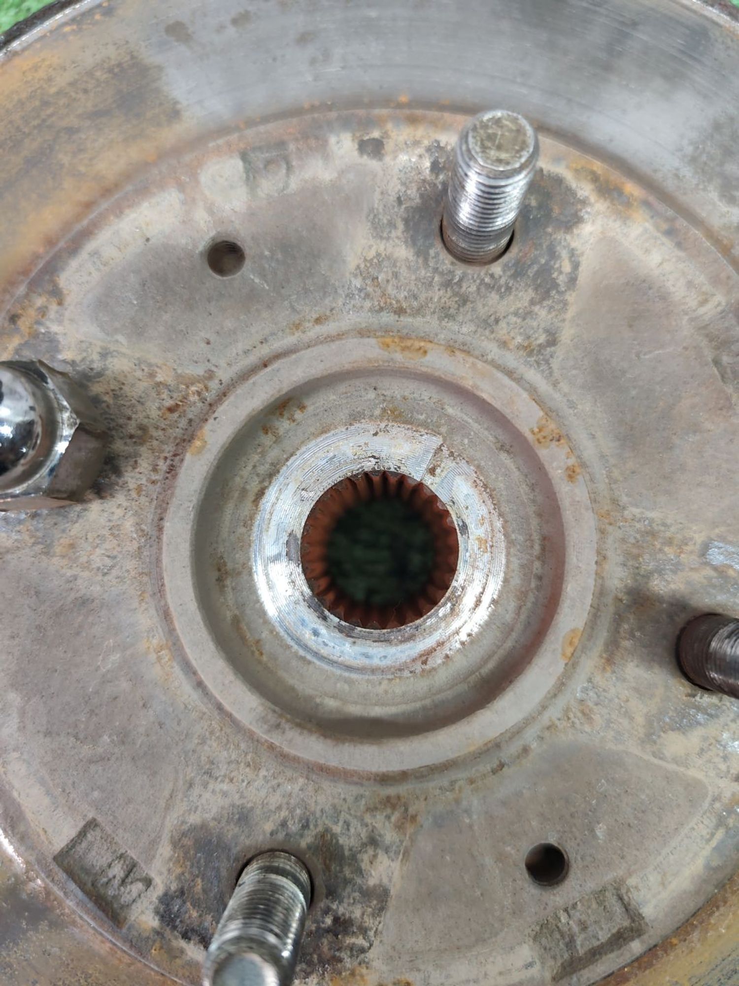 https://ycs.partsauto.market/partsauto-images/thmbs/userImages/cca1856e256b5441544f9aba03b424a6/part/bf3f57a9-b8ba-4c3f-b0e3-3ffefa73116f_1779262476844.jpg