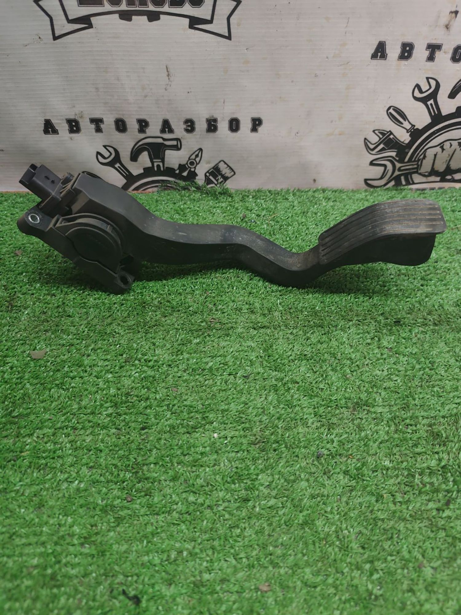 https://ycs.partsauto.market/partsauto-images/thmbs/userImages/cca1856e256b5441544f9aba03b424a6/part/bf9cf30c-2f5b-400f-9b60-bb12e7b032e1_1777787581890.jpg