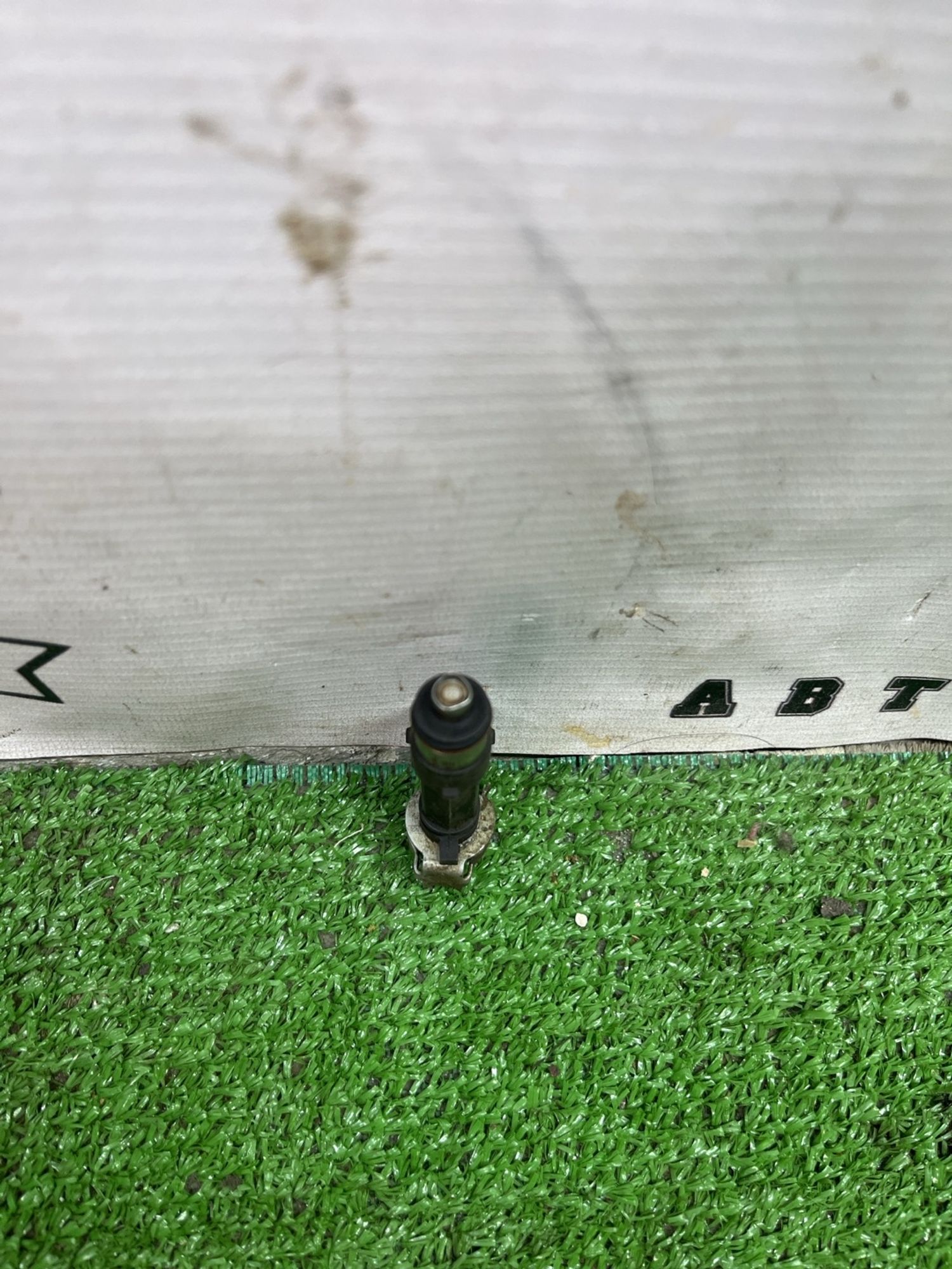 https://ycs.partsauto.market/partsauto-images/thmbs/userImages/cca1856e256b5441544f9aba03b424a6/part/c09c577e-96bc-45a4-967a-d4e6ce80cb65_1774856041800.jpg