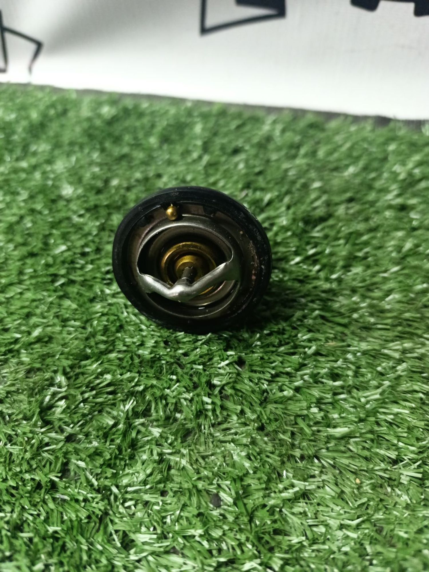 https://ycs.partsauto.market/partsauto-images/thmbs/userImages/cca1856e256b5441544f9aba03b424a6/part/c1320fdd-c656-4700-a53b-d47f8c75ca8a_1787043731878.jpg