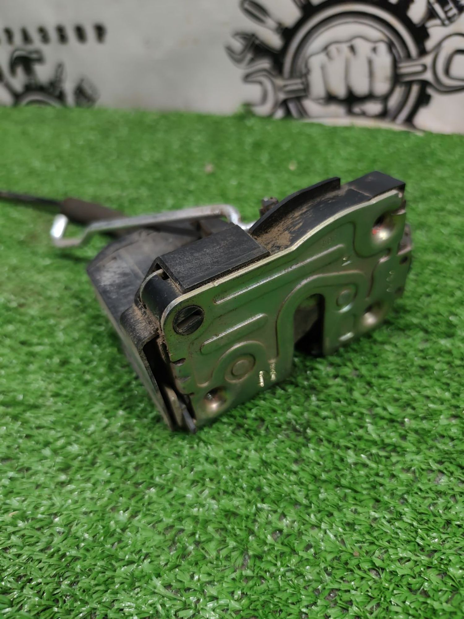 https://ycs.partsauto.market/partsauto-images/thmbs/userImages/cca1856e256b5441544f9aba03b424a6/part/c1734150-26ff-486c-b878-73857f82b677_1780998437583.jpg