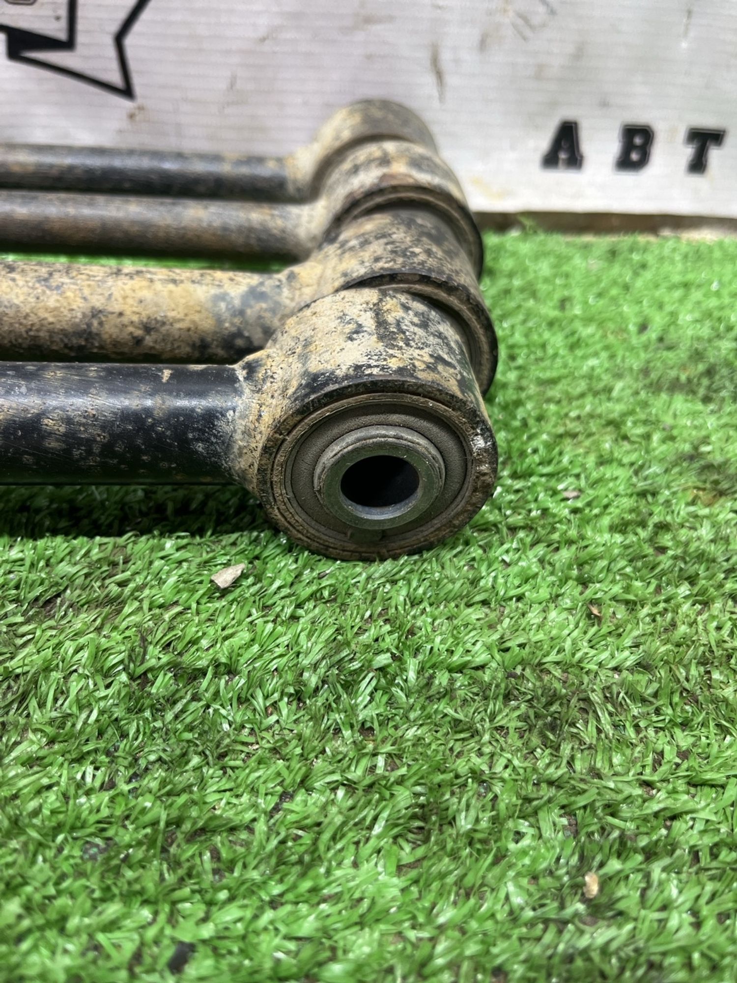https://ycs.partsauto.market/partsauto-images/thmbs/userImages/cca1856e256b5441544f9aba03b424a6/part/c1ba073b-0287-4d1e-ab47-6f7f53a309a4_1776746692759.jpg