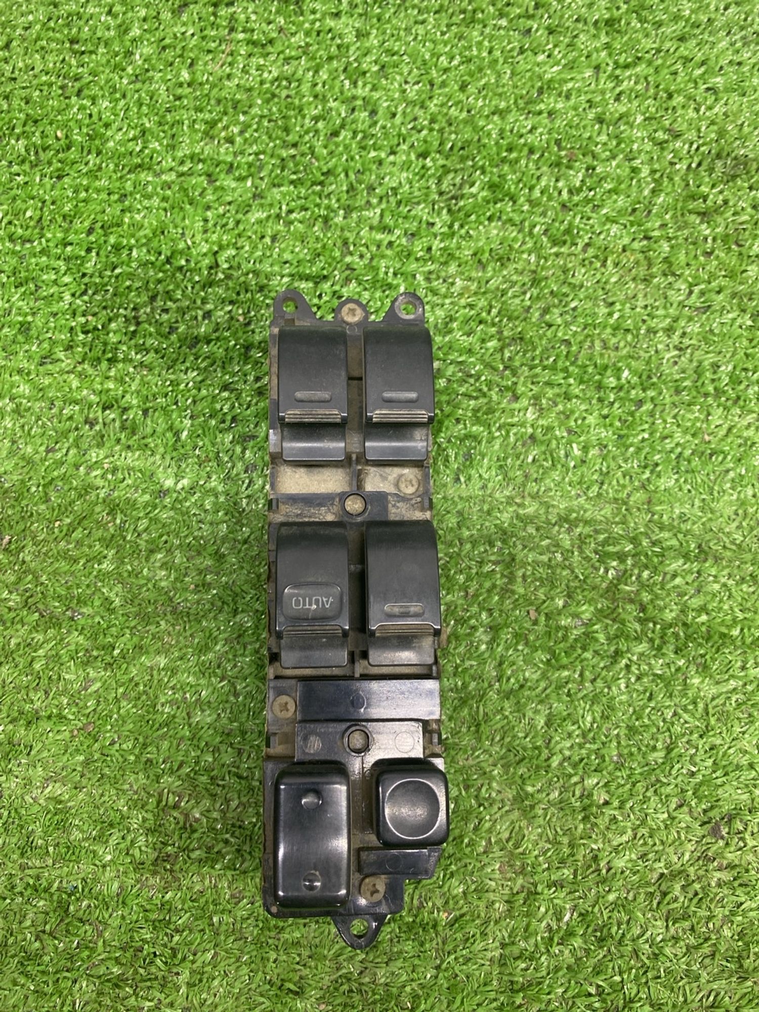 https://ycs.partsauto.market/partsauto-images/thmbs/userImages/cca1856e256b5441544f9aba03b424a6/part/c3cc943f-482c-4e74-8f90-c308de5cd4e9_1786097543677.jpg