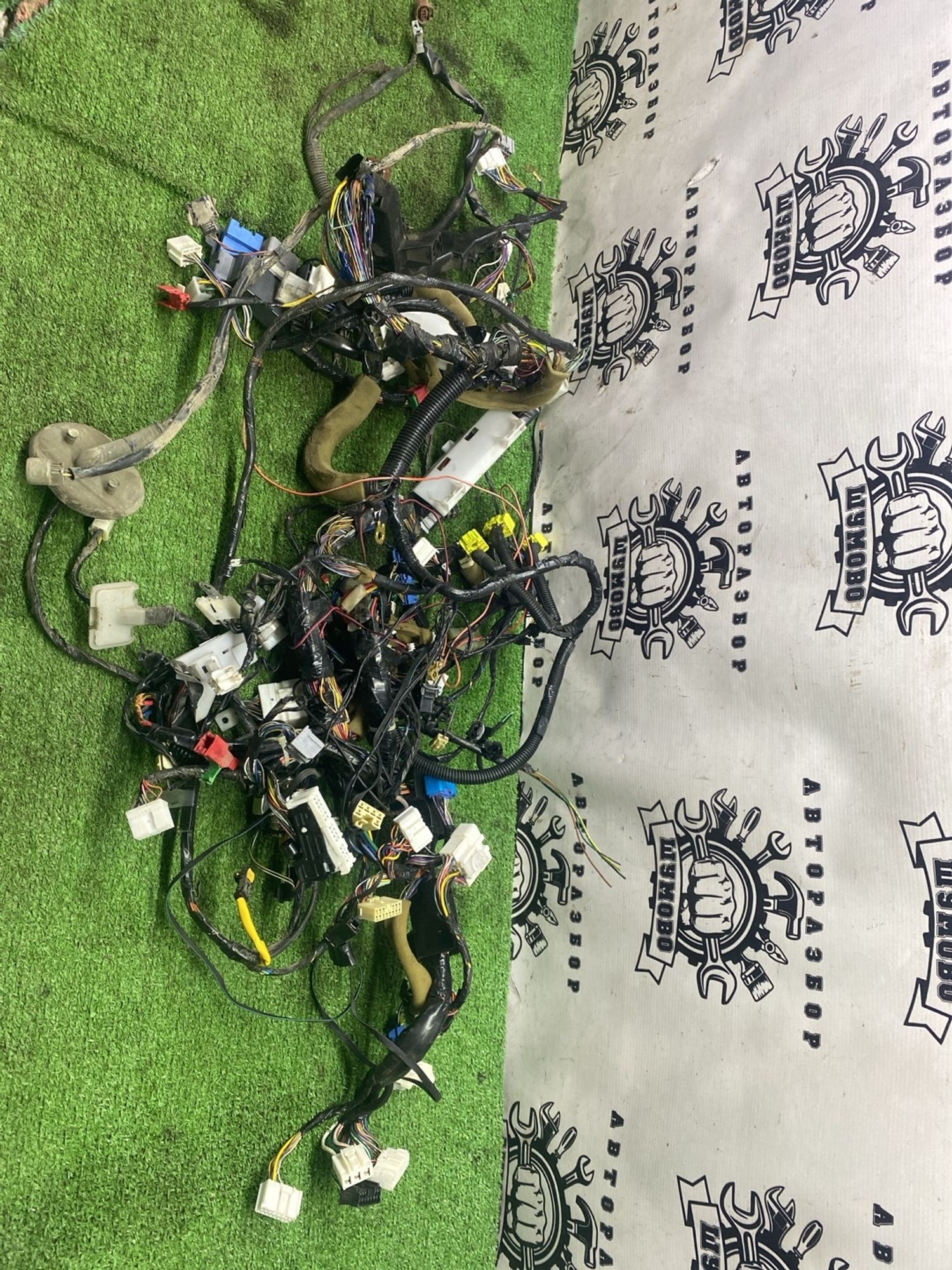 https://ycs.partsauto.market/partsauto-images/thmbs/userImages/cca1856e256b5441544f9aba03b424a6/part/c4a402f1-a1fe-48bd-b30f-fe17809bf9e4_1780132374177.jpg