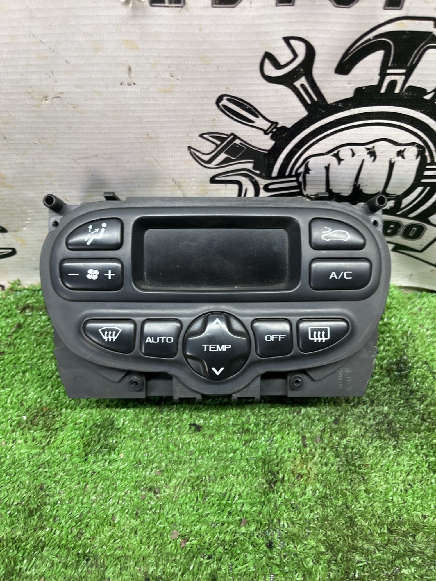 https://ycs.partsauto.market/partsauto-images/thmbs/userImages/cca1856e256b5441544f9aba03b424a6/part/c4c30847-76e9-41cf-ba5d-397166612bf0_1777453535054.jpg