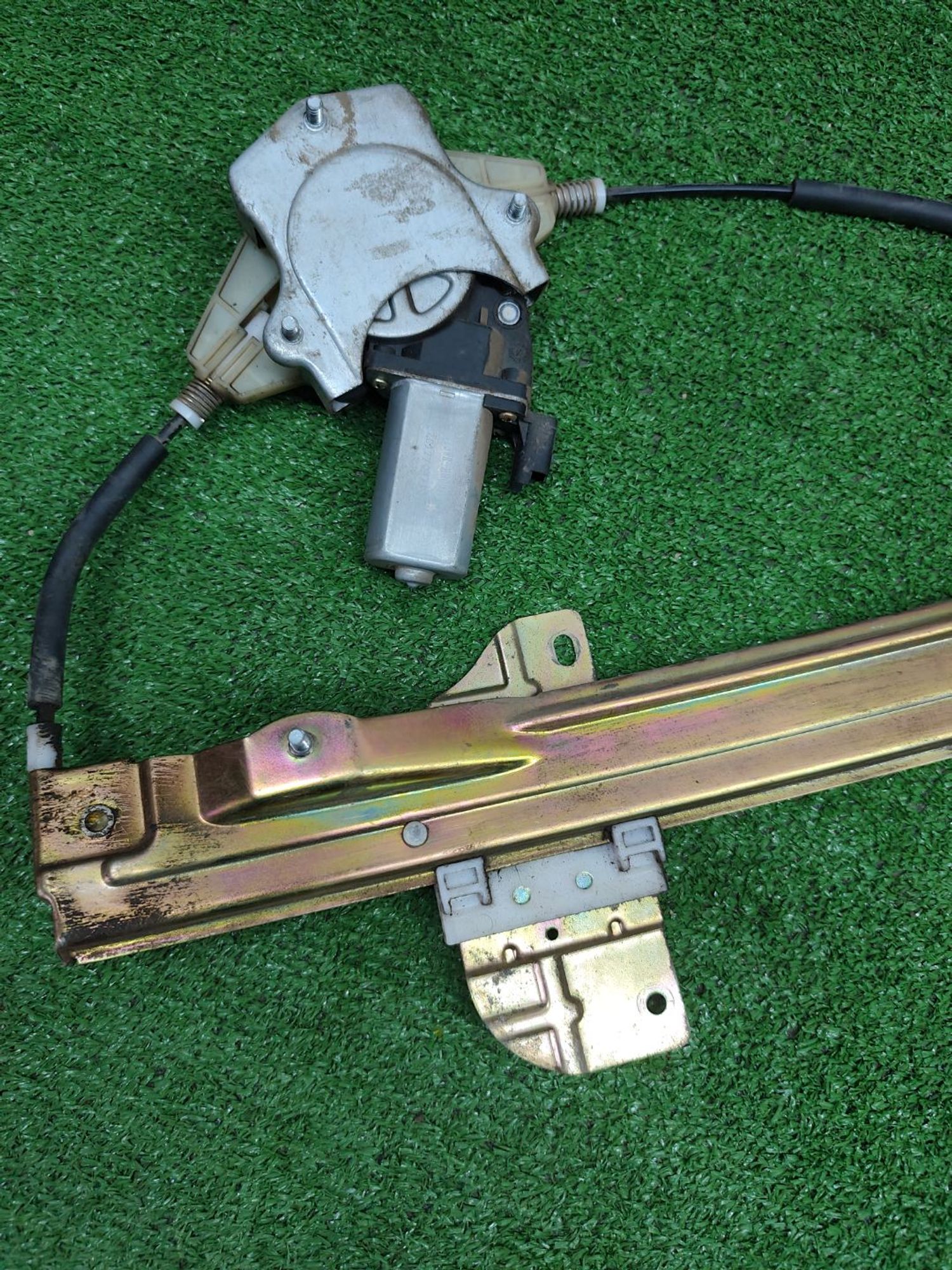 https://ycs.partsauto.market/partsauto-images/thmbs/userImages/cca1856e256b5441544f9aba03b424a6/part/c50c0466-5ce6-4954-acd8-29233755a82e_1780998293070.jpg