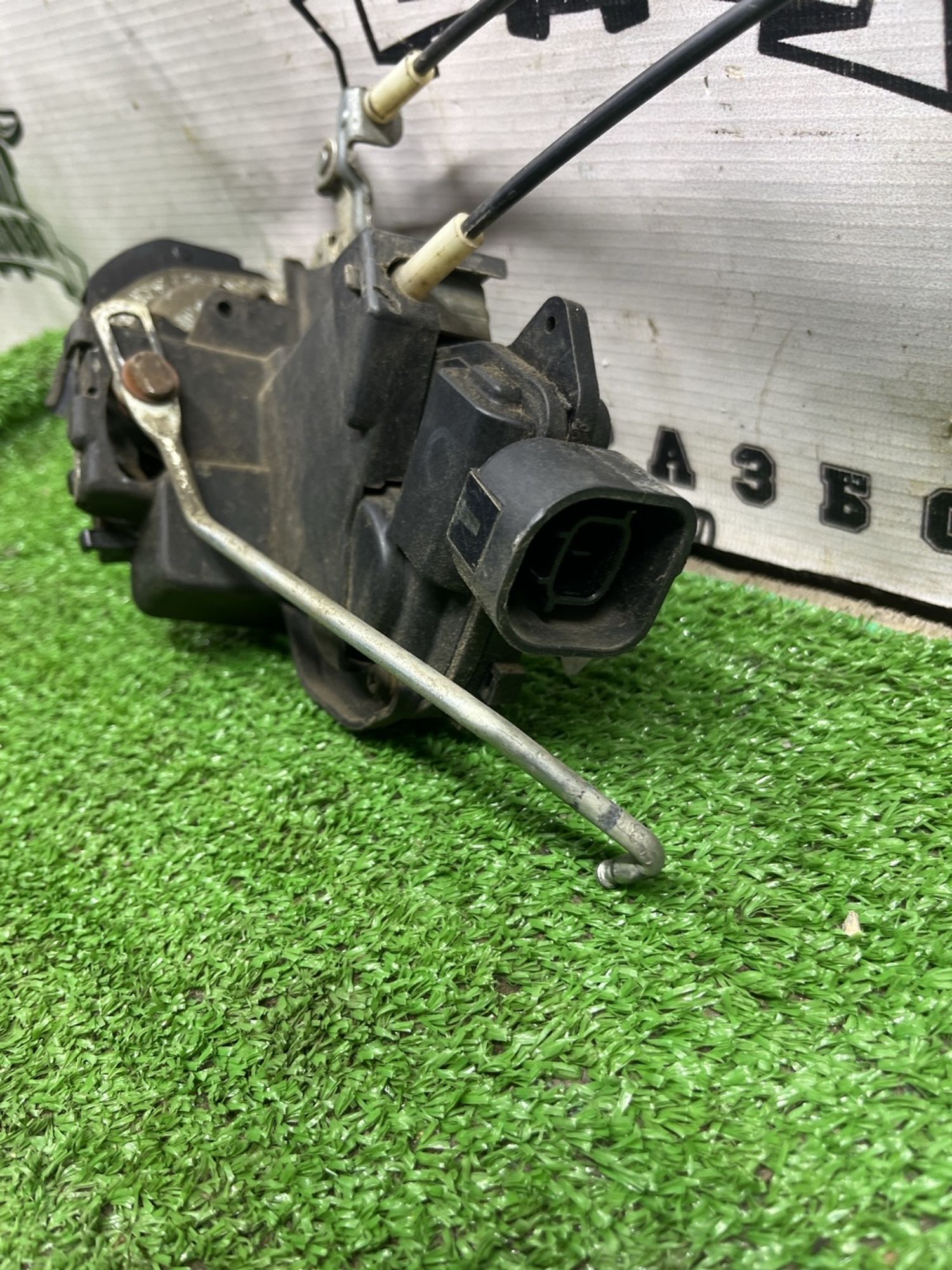 https://ycs.partsauto.market/partsauto-images/thmbs/userImages/cca1856e256b5441544f9aba03b424a6/part/c51d38fb-7578-490b-89ab-ea273f622e05_1775048606733.jpg