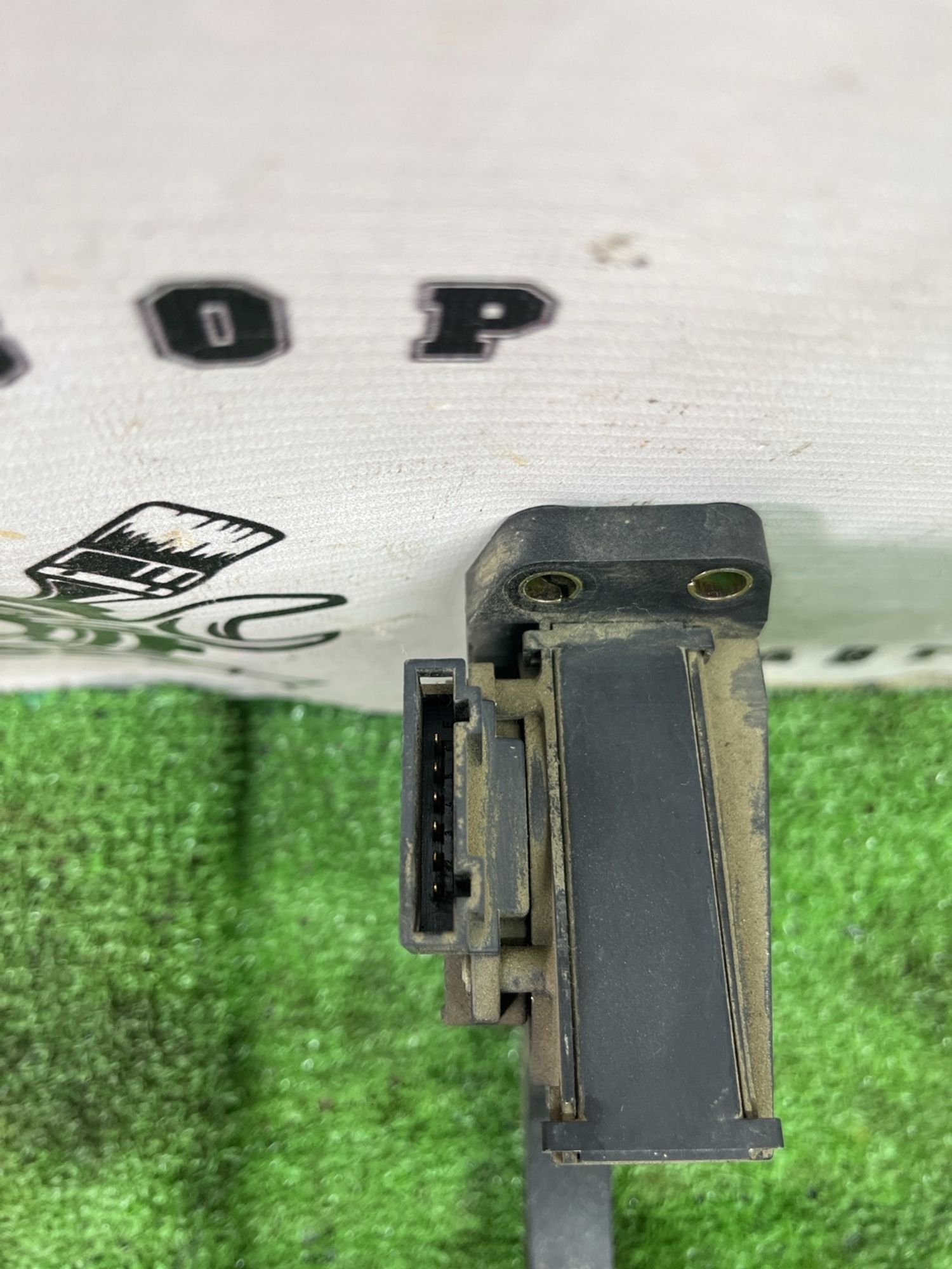 https://ycs.partsauto.market/partsauto-images/thmbs/userImages/cca1856e256b5441544f9aba03b424a6/part/c60bd85f-c014-4546-a64b-6d2d48c2f6e8_1777184366344.jpg