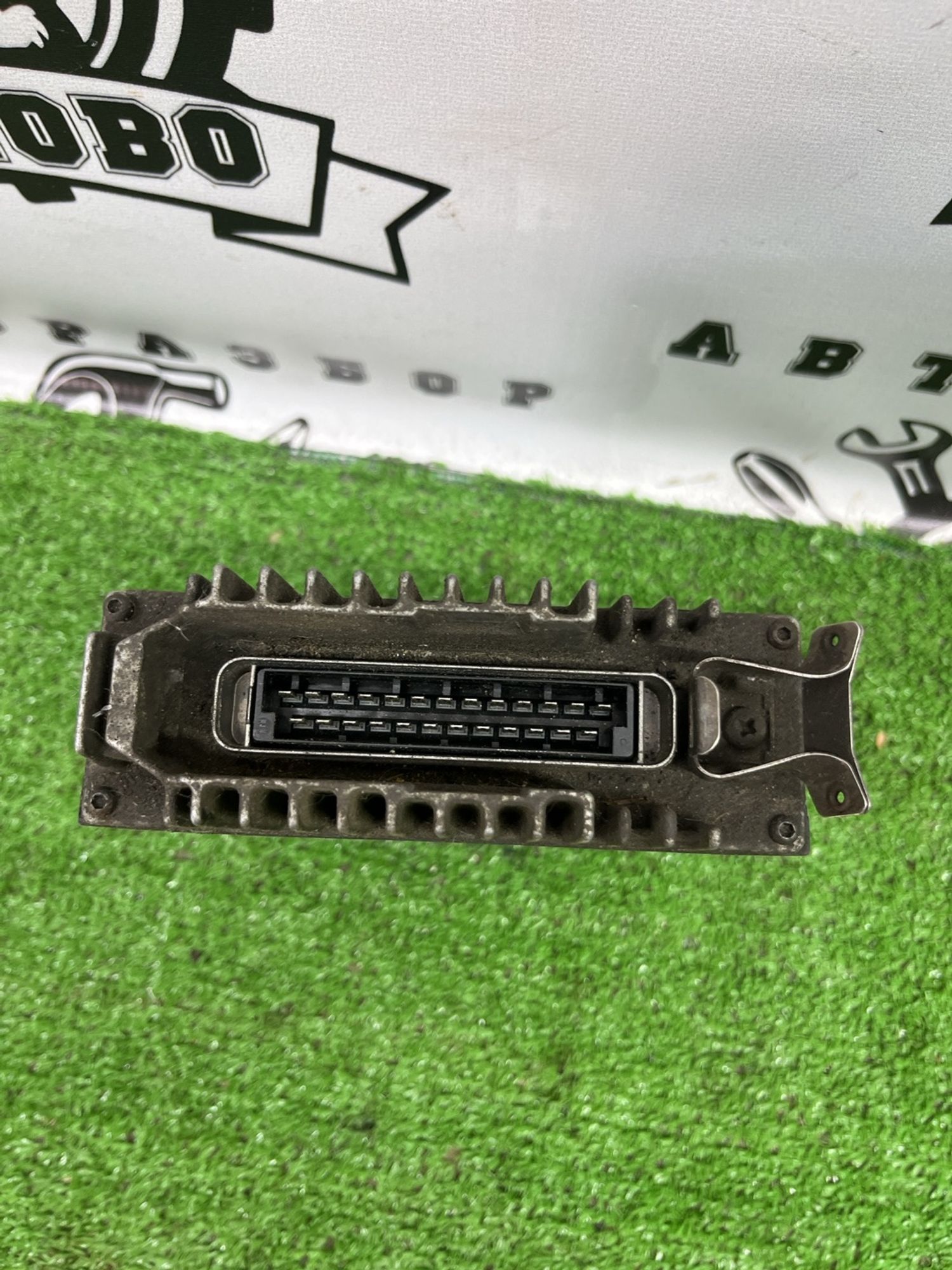 https://ycs.partsauto.market/partsauto-images/thmbs/userImages/cca1856e256b5441544f9aba03b424a6/part/c65c1a16-2551-4361-80d4-cbb0221d0bc0_1784264163719.jpg