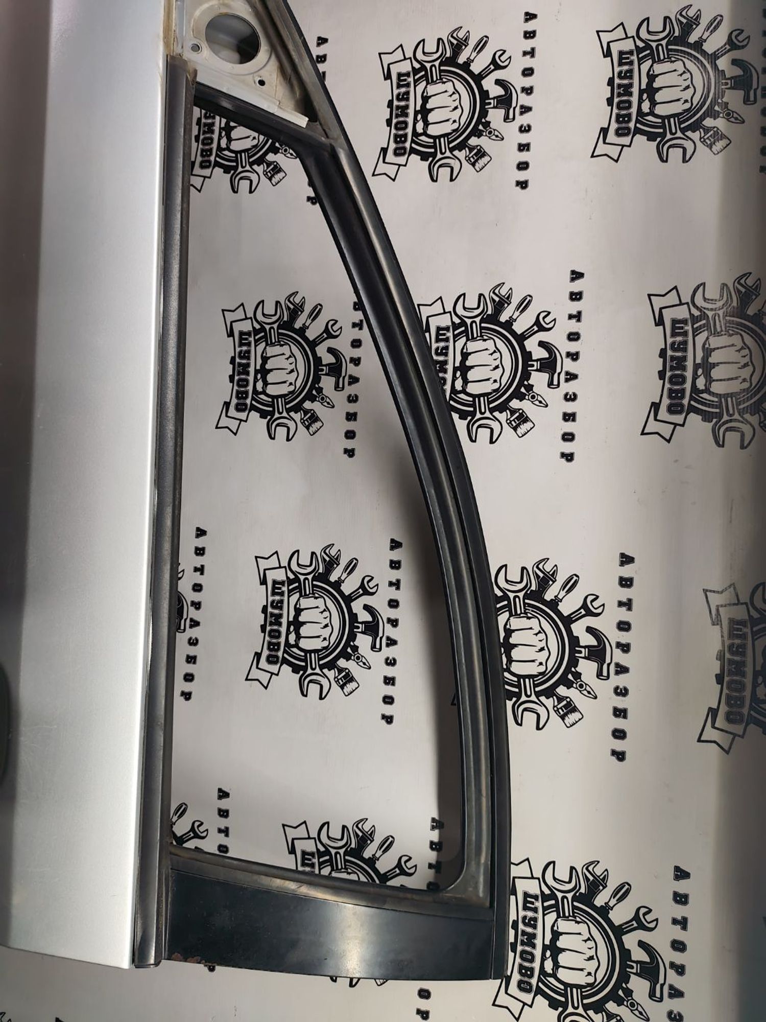 https://ycs.partsauto.market/partsauto-images/thmbs/userImages/cca1856e256b5441544f9aba03b424a6/part/c7b69046-97f5-4d01-9e70-6ecbee9e6653_1781005954655.jpg