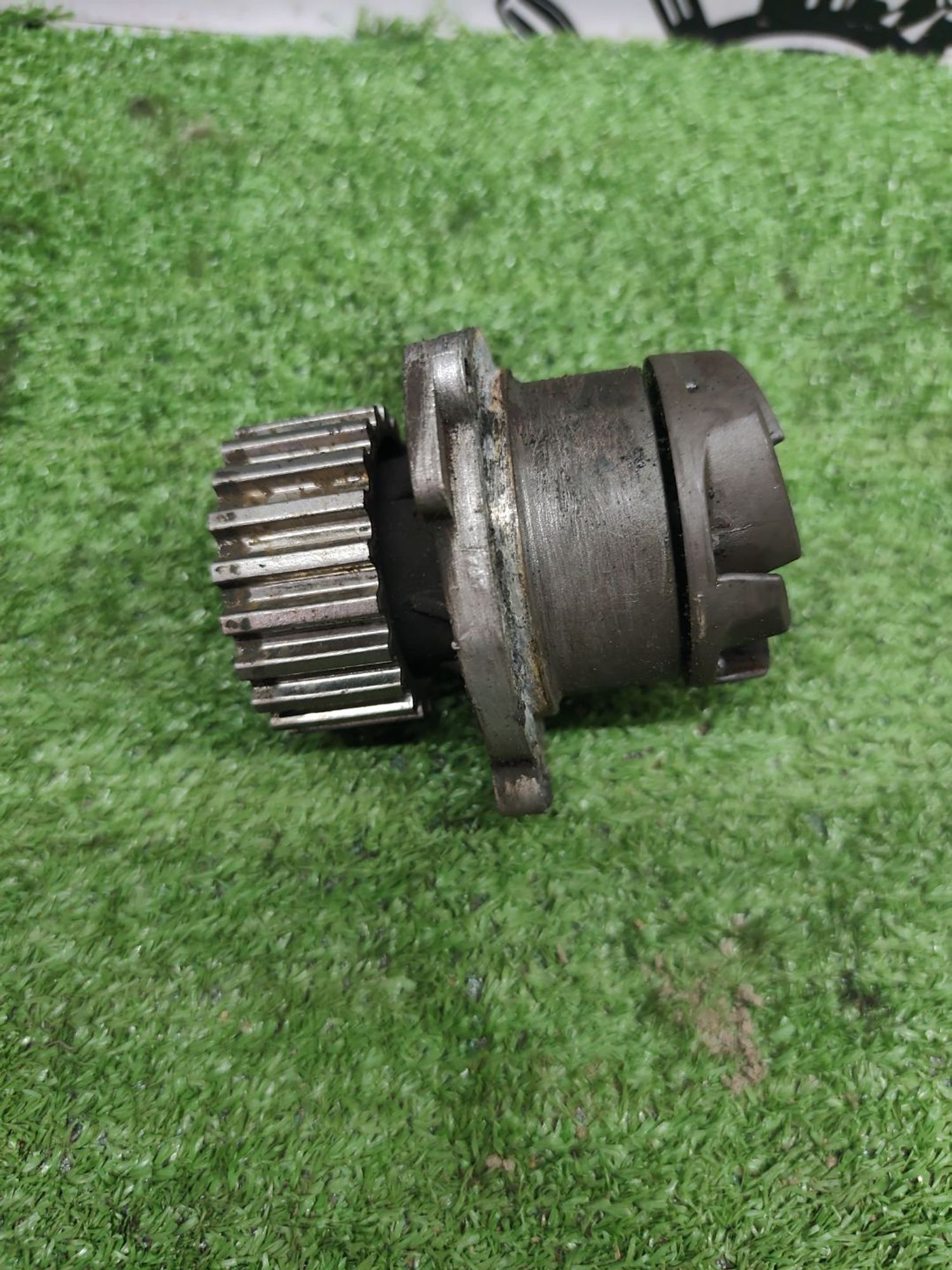 https://ycs.partsauto.market/partsauto-images/thmbs/userImages/cca1856e256b5441544f9aba03b424a6/part/c7e206c6-5326-41ff-93cd-18ce58969031_1787134647844.jpg
