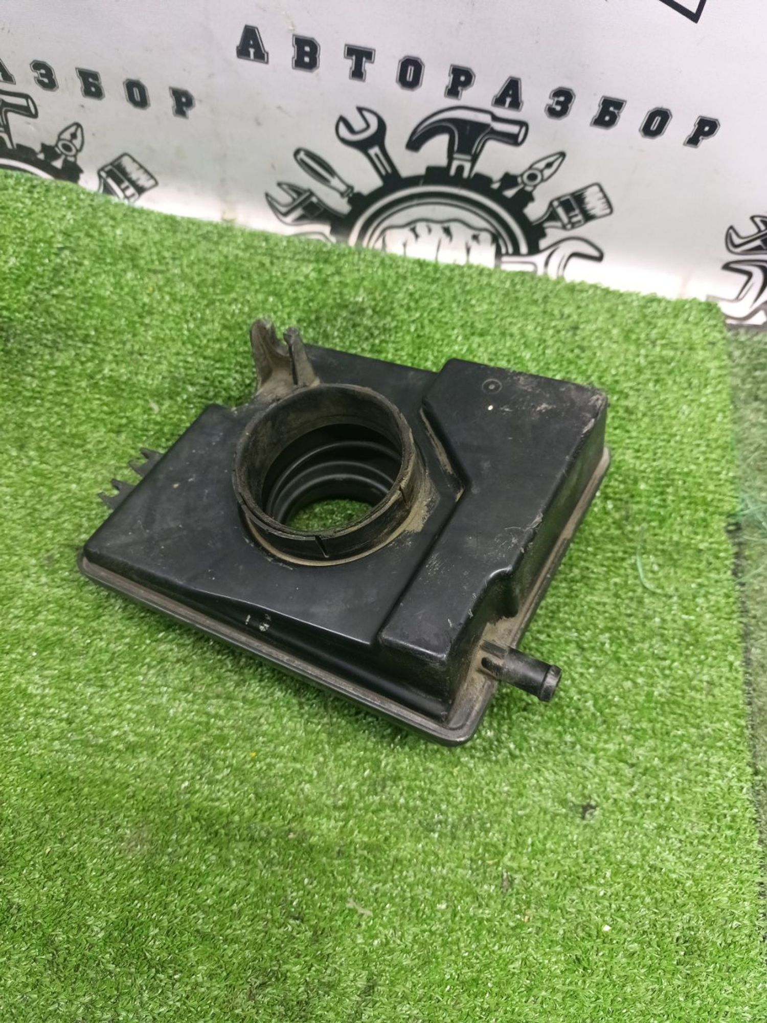 https://ycs.partsauto.market/partsauto-images/thmbs/userImages/cca1856e256b5441544f9aba03b424a6/part/c9c2dec4-b1d3-4729-9b59-13dc74dfc490_1789383895300.jpg