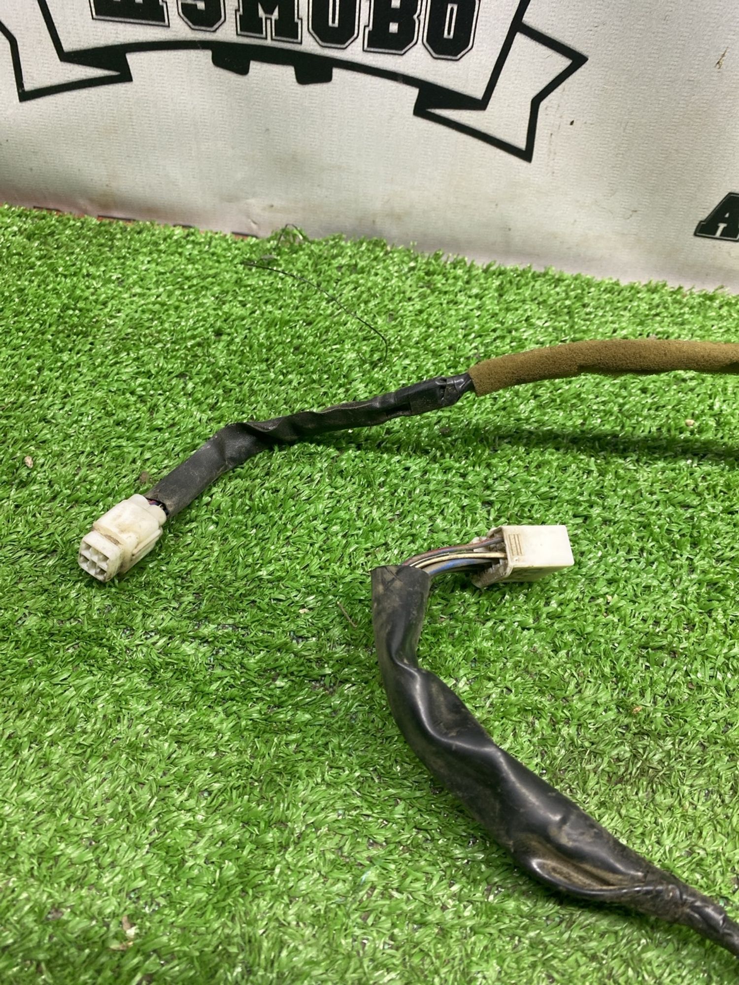 https://ycs.partsauto.market/partsauto-images/thmbs/userImages/cca1856e256b5441544f9aba03b424a6/part/cc10cfa0-915e-4c4d-9171-4cc729a110b5_1786102393098.jpg