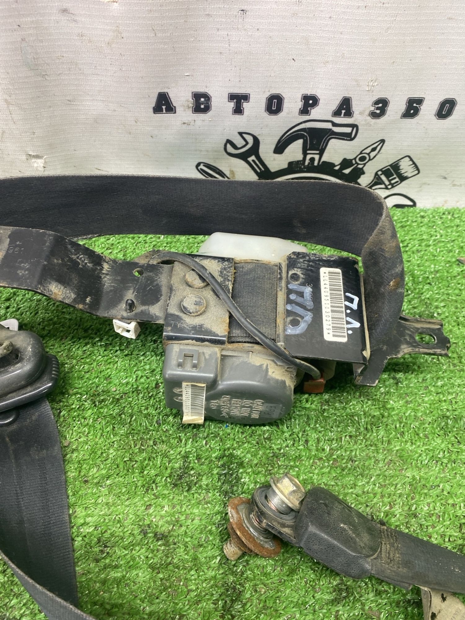 https://ycs.partsauto.market/partsauto-images/thmbs/userImages/cca1856e256b5441544f9aba03b424a6/part/ccc9435e-6fb4-46ed-a093-a1ff89752bfb_1779090859960.jpg