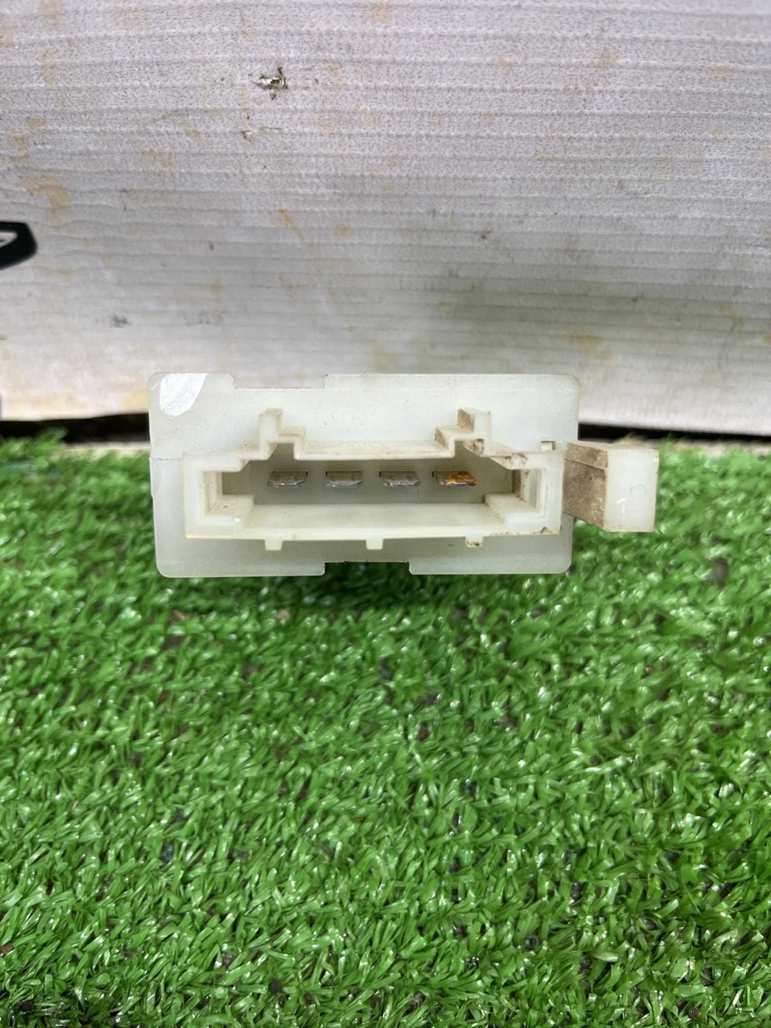 https://ycs.partsauto.market/partsauto-images/thmbs/userImages/cca1856e256b5441544f9aba03b424a6/part/cf2ef0b9-a503-4a78-aedc-eb26f80ae75b_1774864000253.jpg