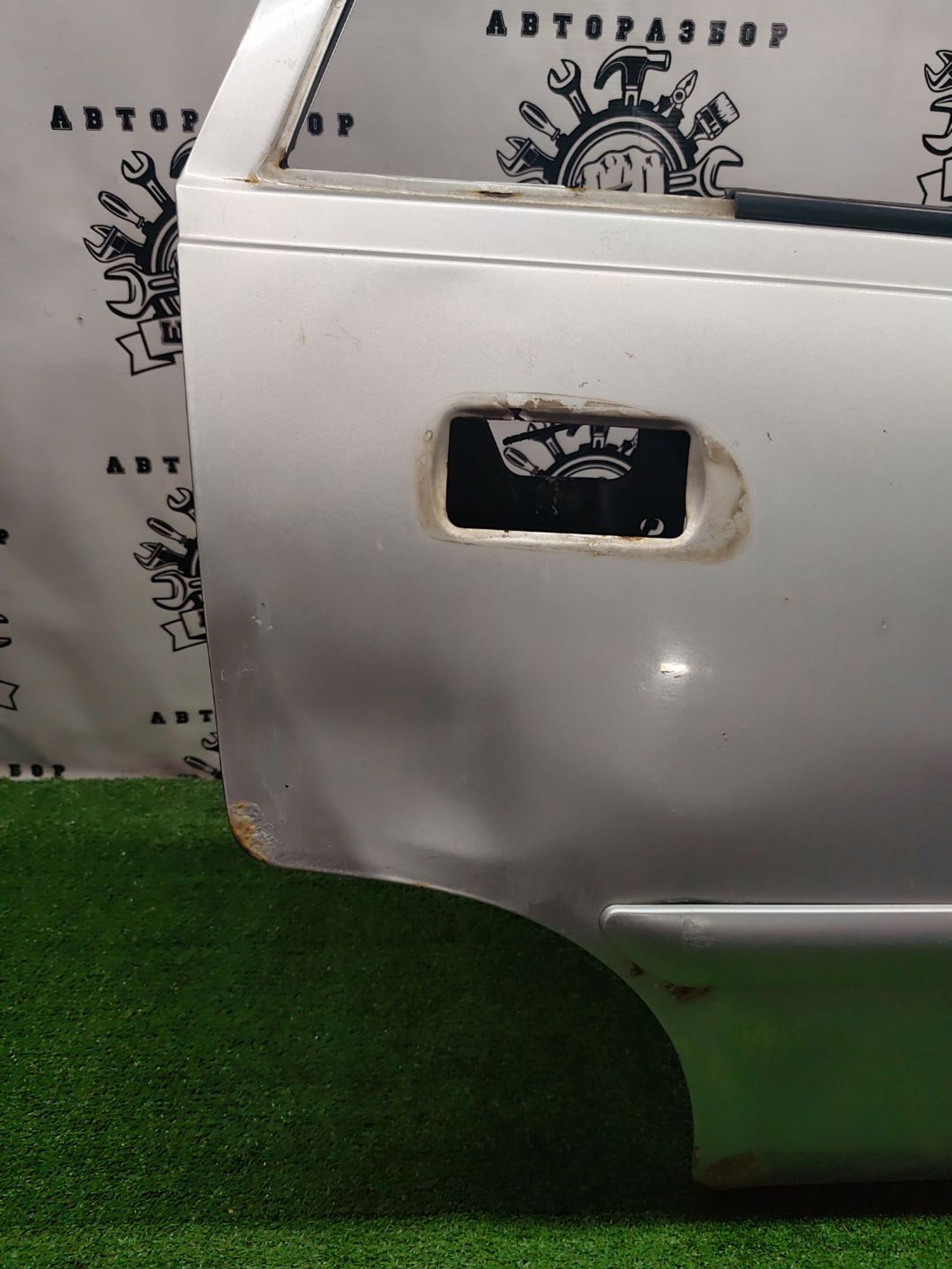 https://ycs.partsauto.market/partsauto-images/thmbs/userImages/cca1856e256b5441544f9aba03b424a6/part/cfca1551-1e0c-4dc2-8213-c52bd778bc0a_1780741622715.jpg